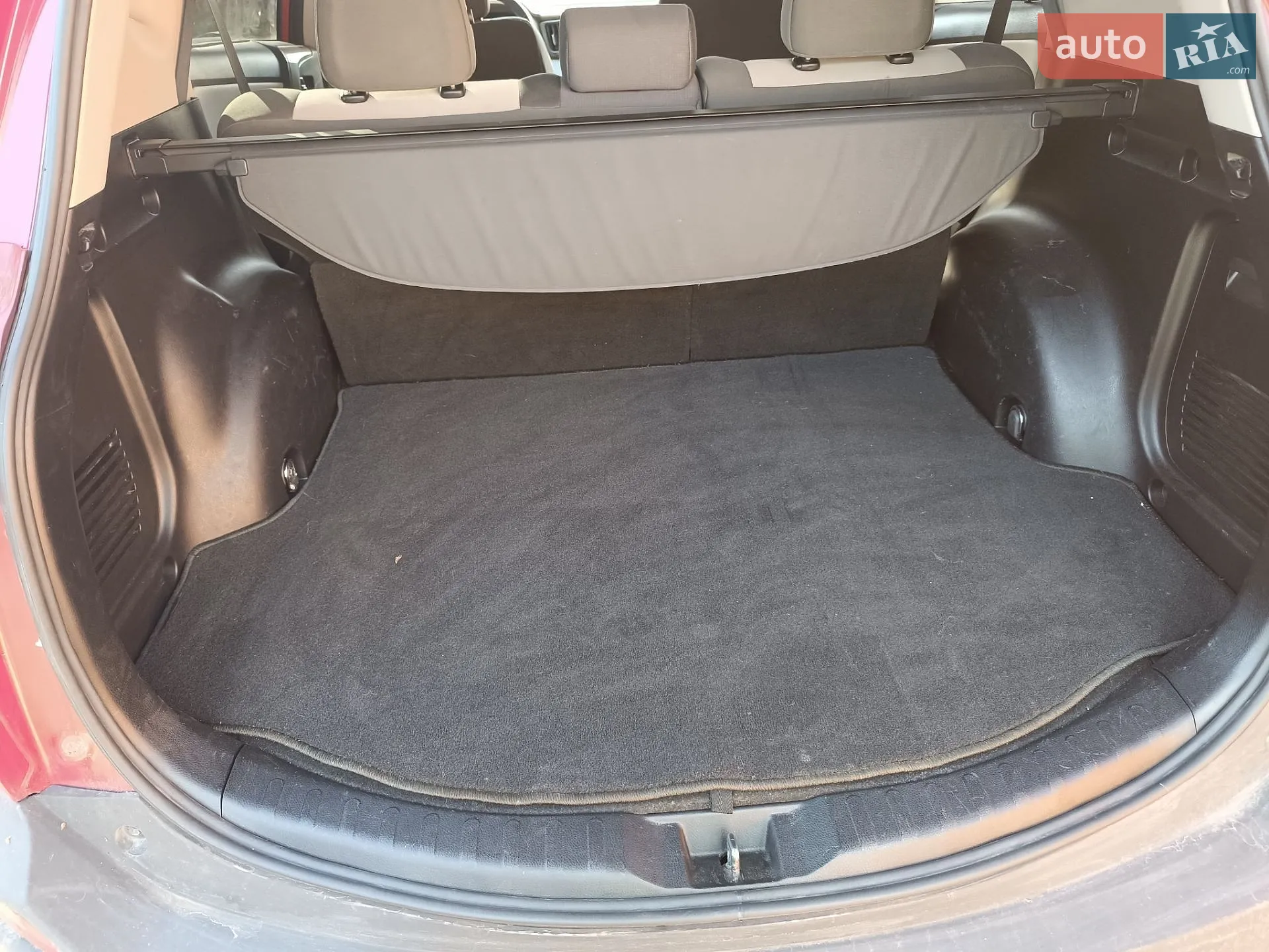 2014 Toyota RAV 4 - мініатюра 9