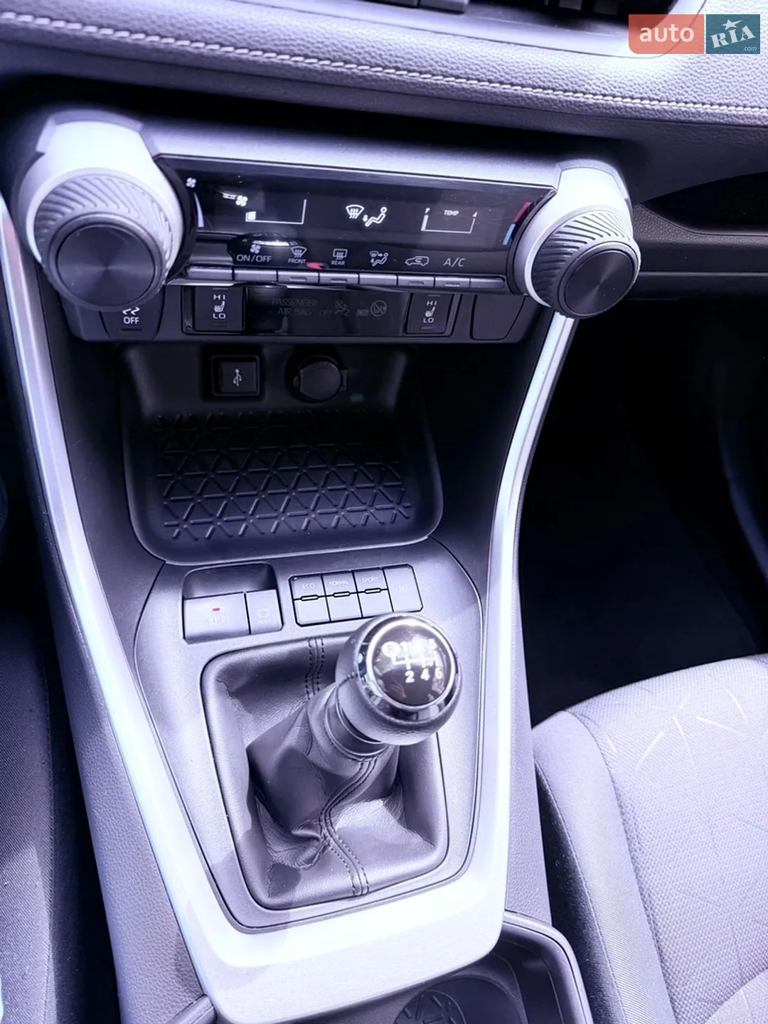 2021 Toyota RAV 4 - мініатюра 3