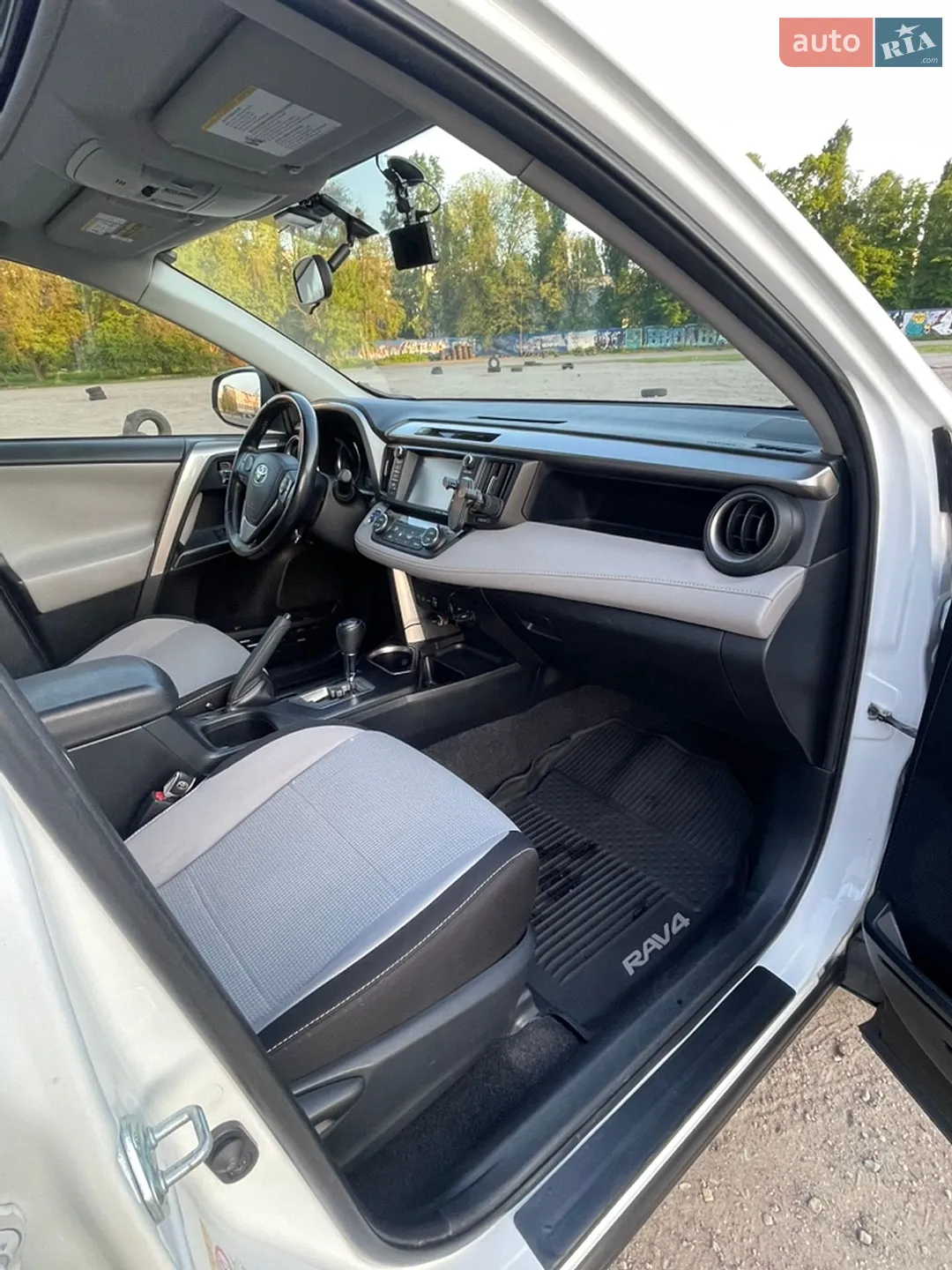 2016 Toyota RAV 4 - мініатюра 11