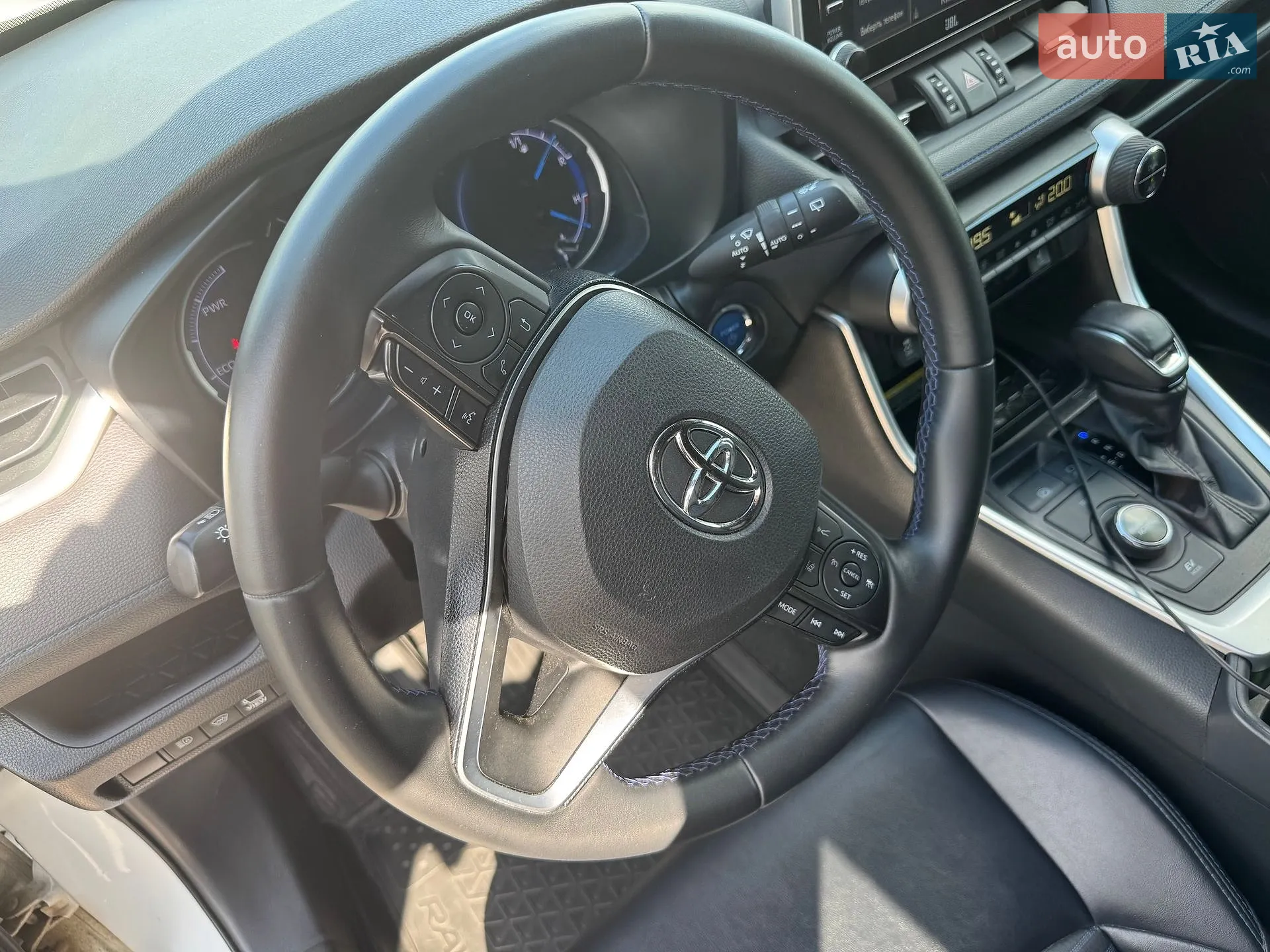 2020 Toyota RAV 4 - мініатюра 19