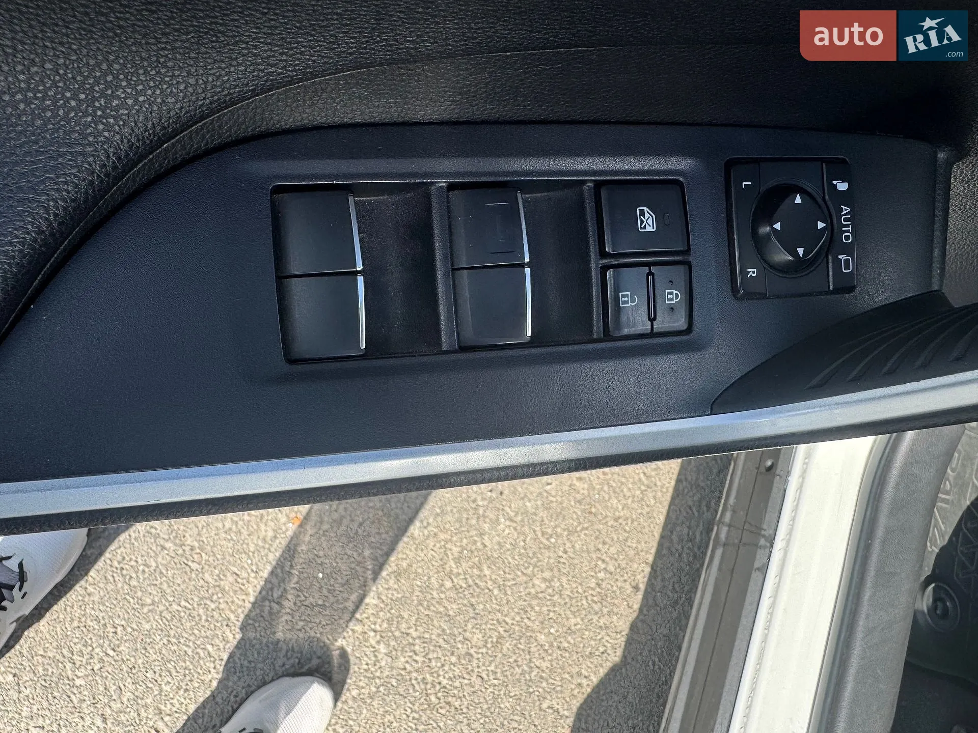 2020 Toyota RAV 4 - мініатюра 20
