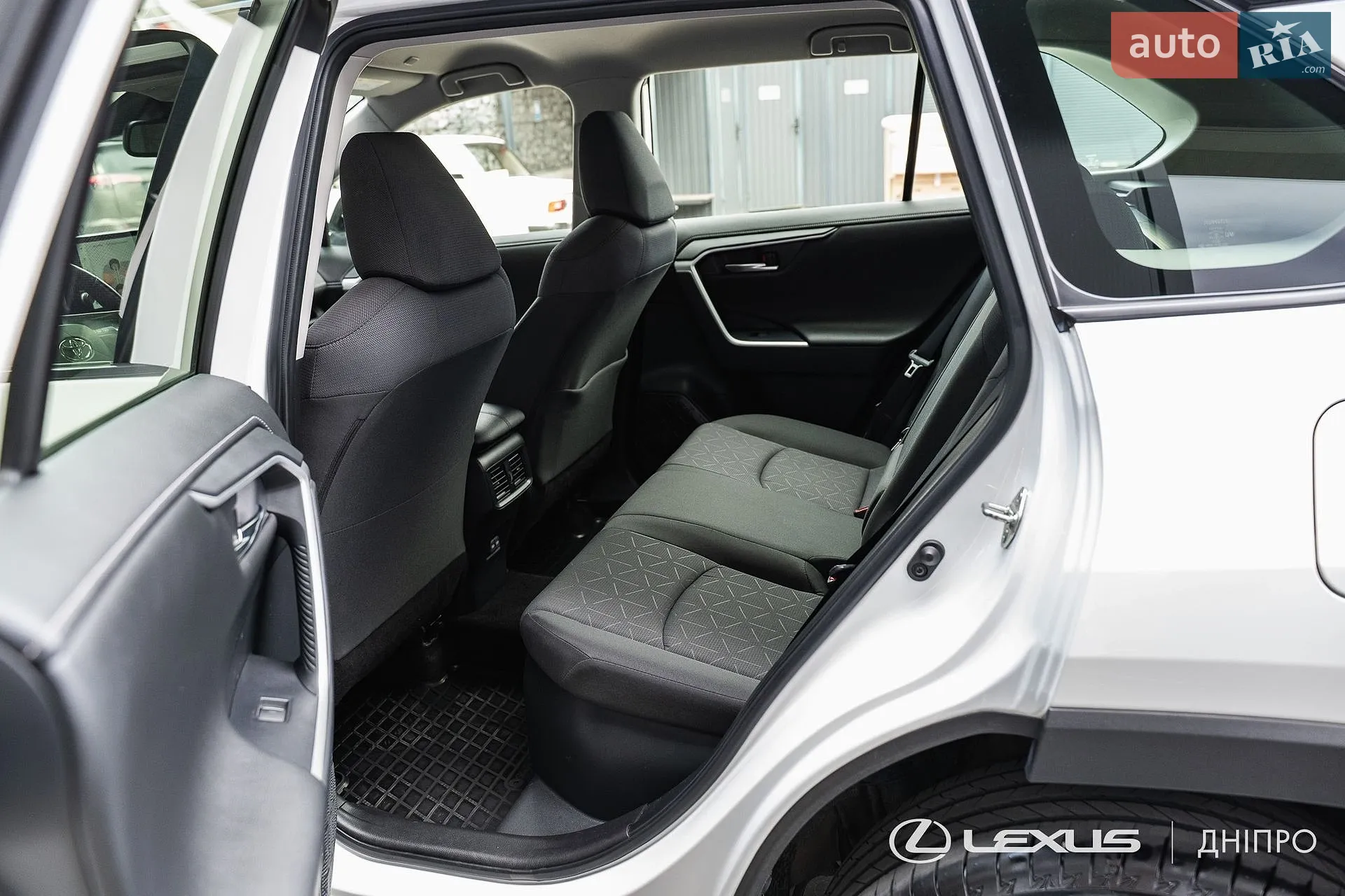 2023 Toyota RAV 4 - мініатюра 18