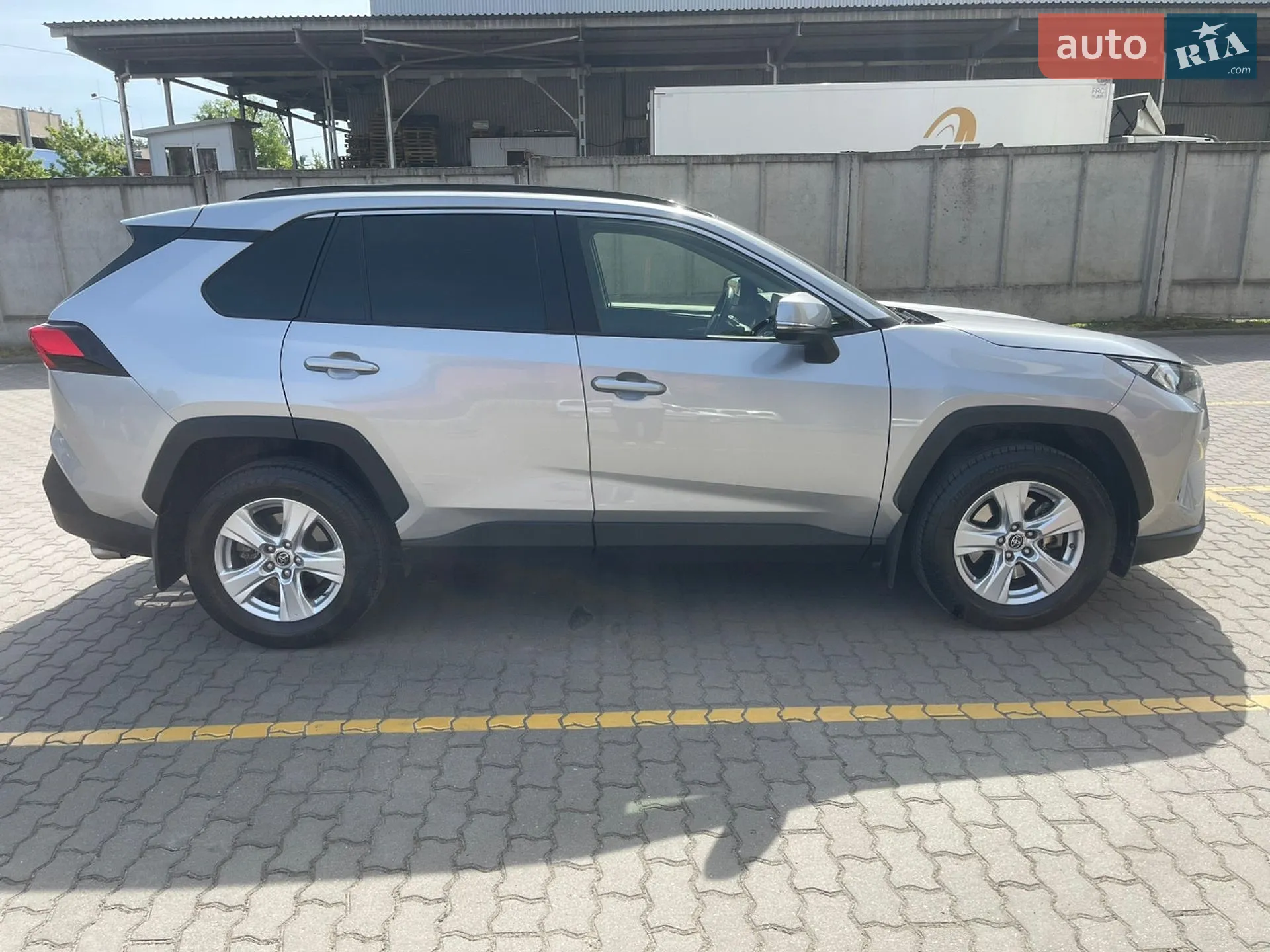2019 Toyota RAV 4 - мініатюра 2