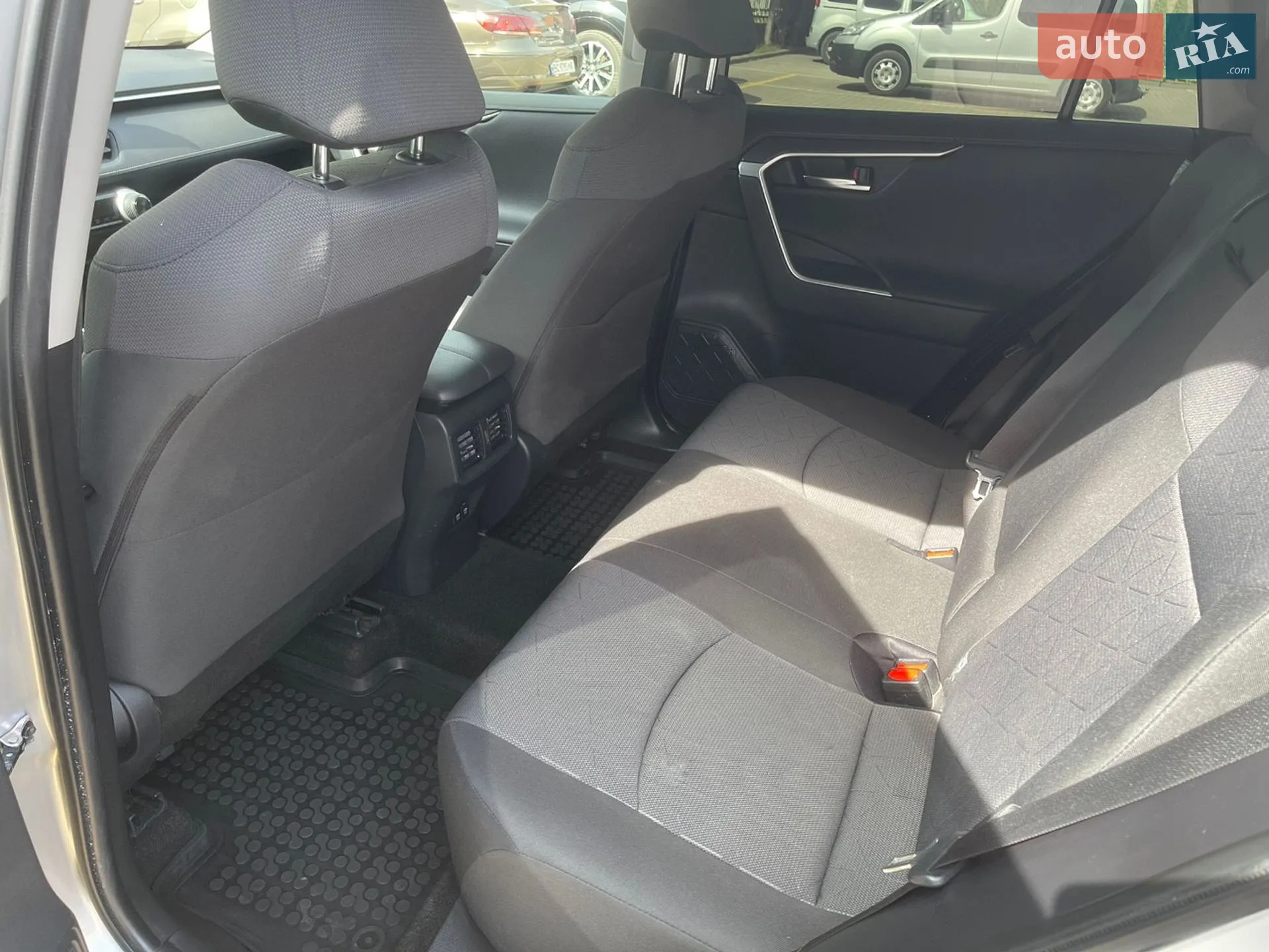 2019 Toyota RAV 4 - мініатюра 13