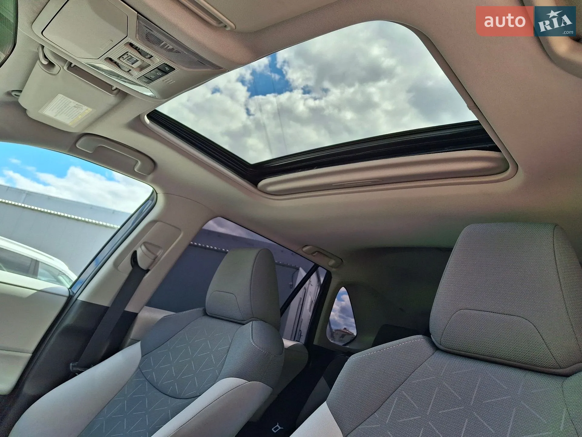 2019 Toyota RAV 4 - мініатюра 20