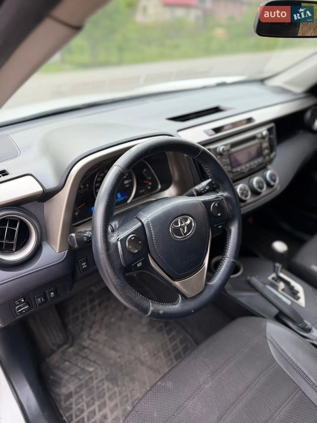 2013 Toyota RAV 4 - мініатюра 12