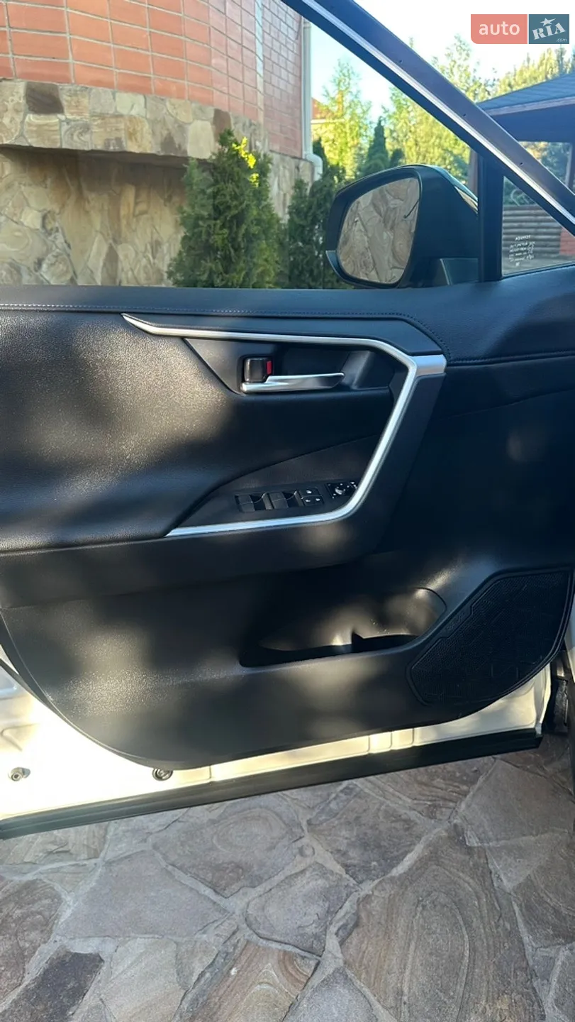 2021 Toyota RAV 4 - мініатюра 23