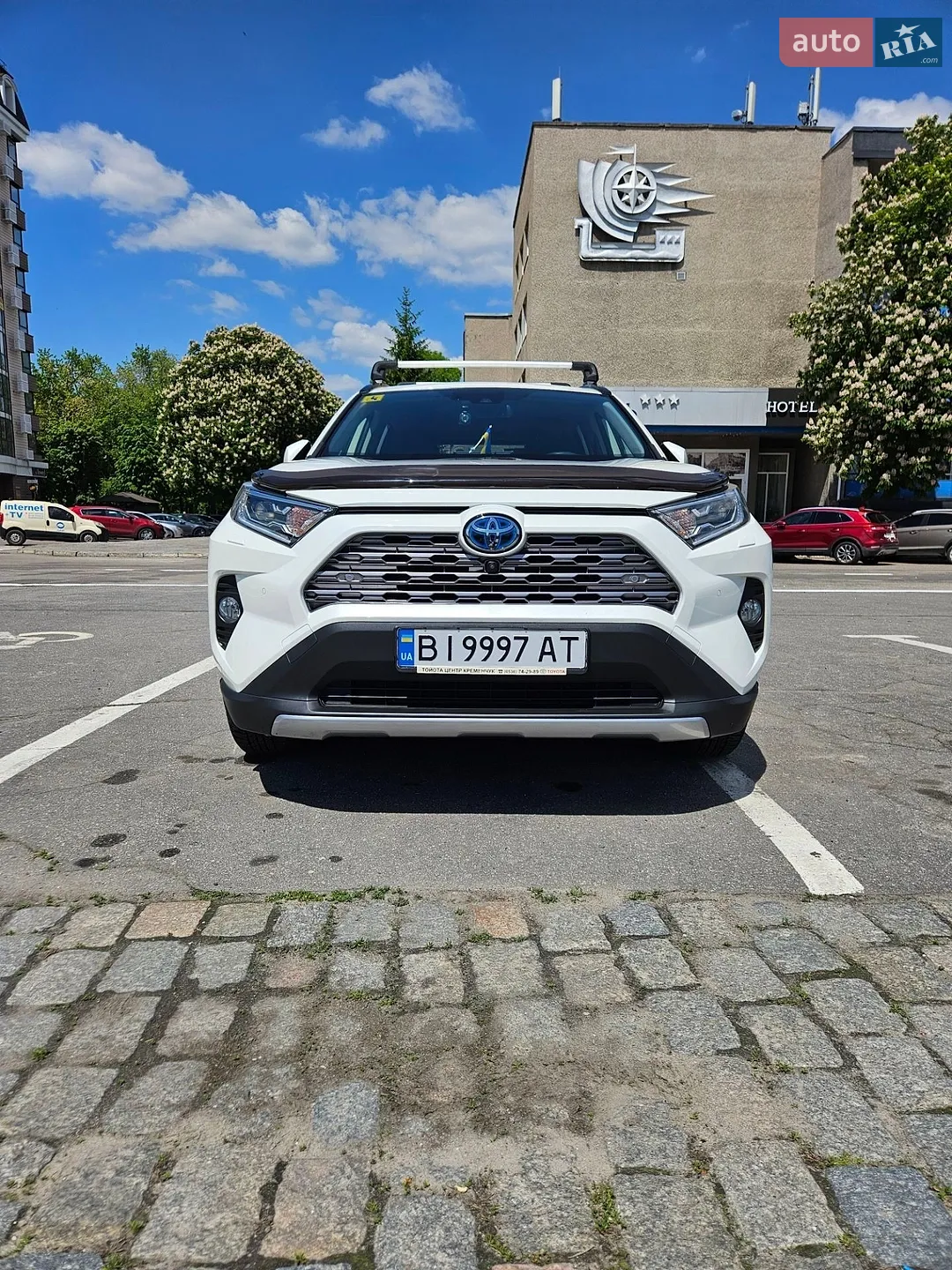 2019 Toyota RAV 4 - мініатюра 6