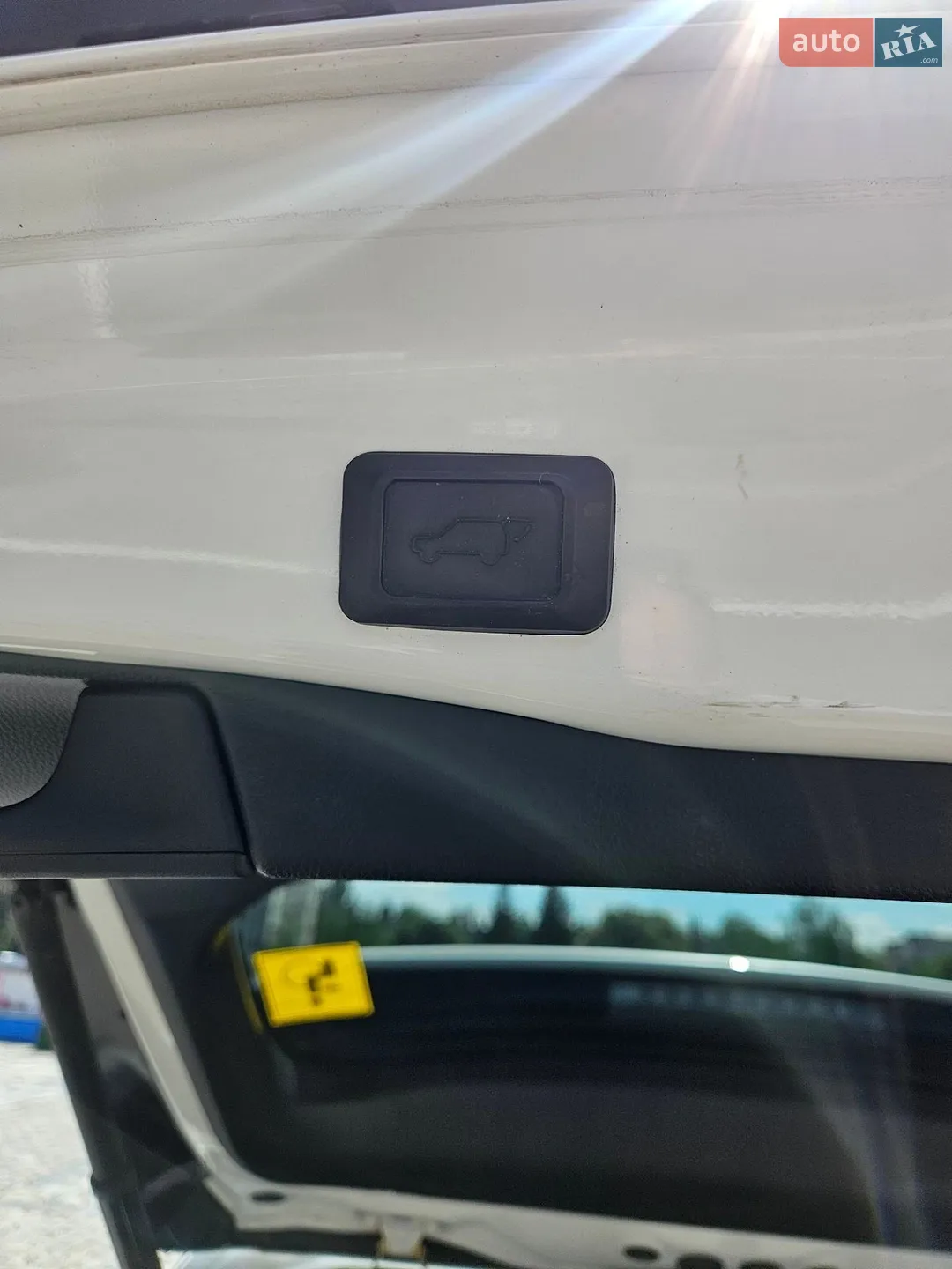 2019 Toyota RAV 4 - мініатюра 17