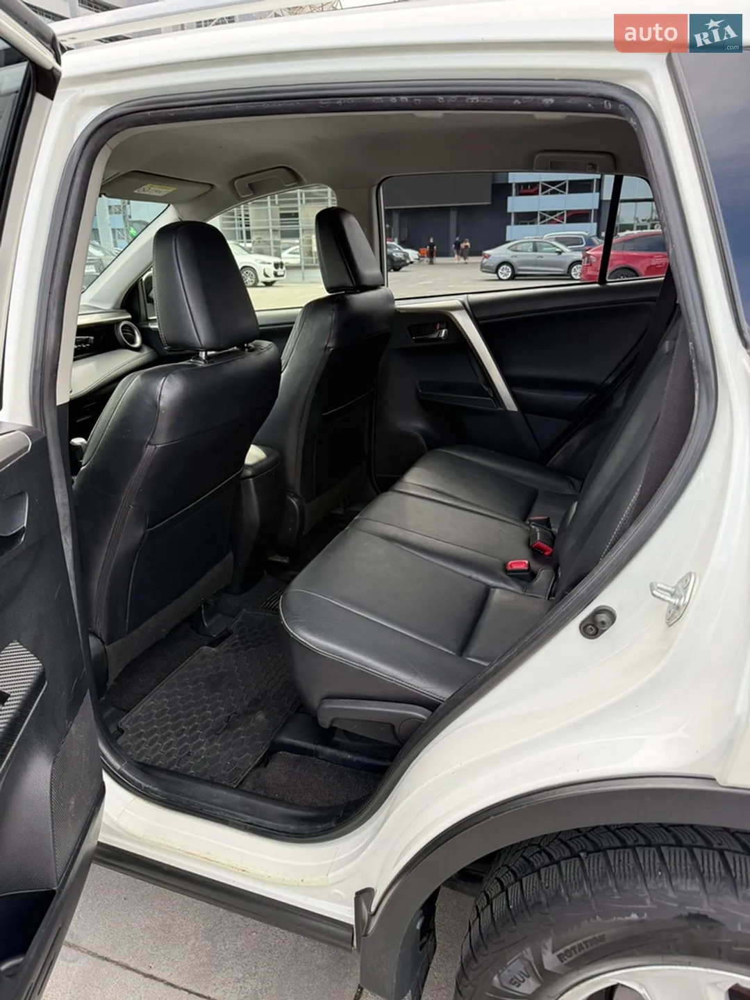 2014 Toyota RAV 4 - мініатюра 8