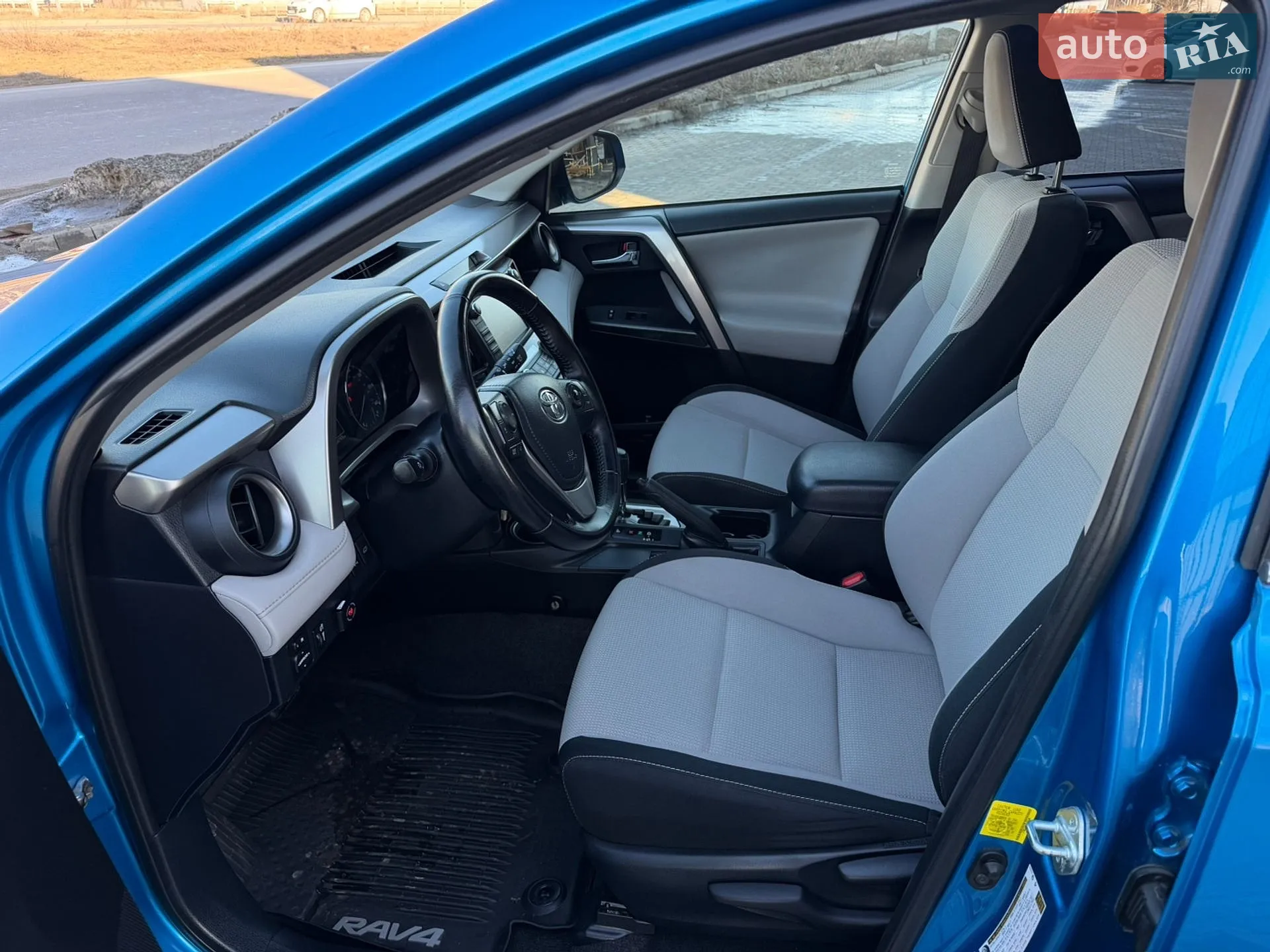 2016 Toyota RAV 4 - мініатюра 19