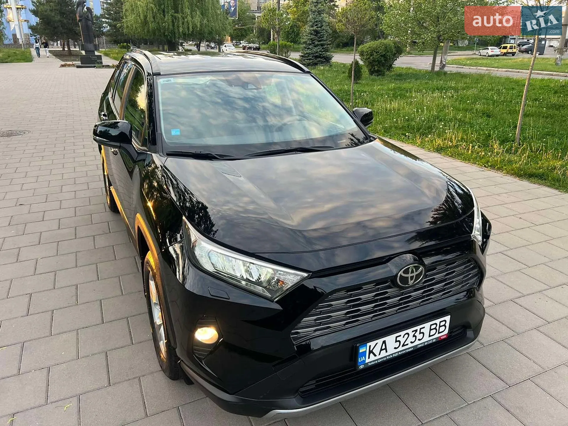 2020 Toyota RAV 4 - мініатюра 3