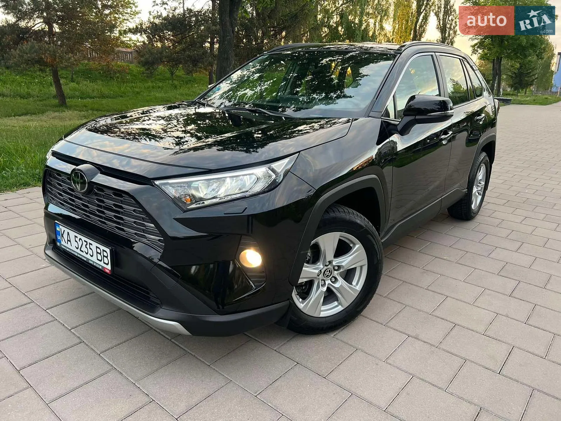 2020 Toyota RAV 4 - мініатюра 5
