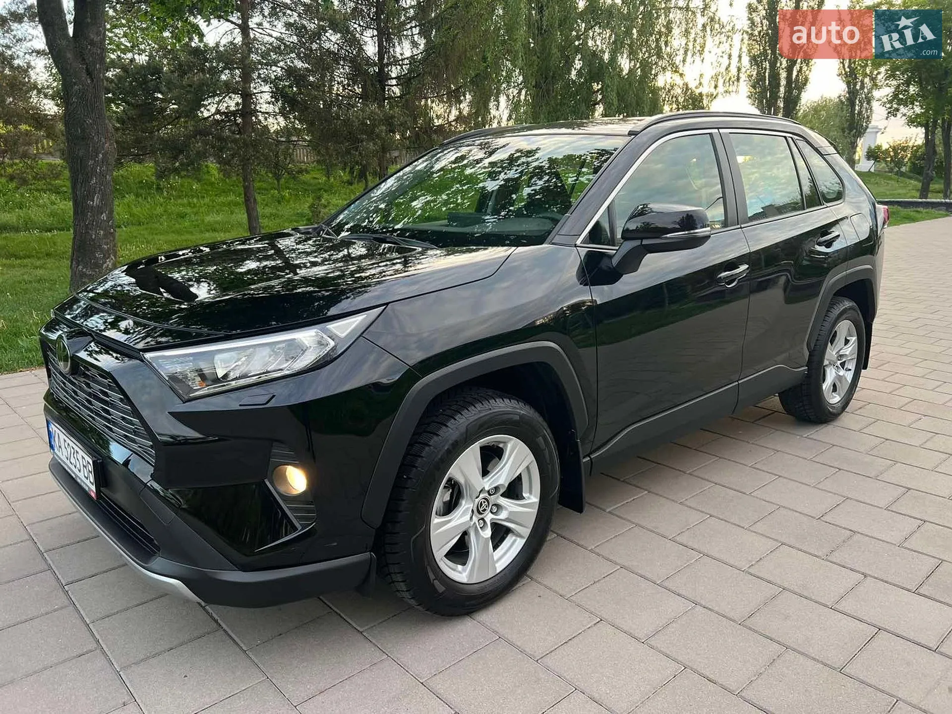 2020 Toyota RAV 4 - мініатюра 23