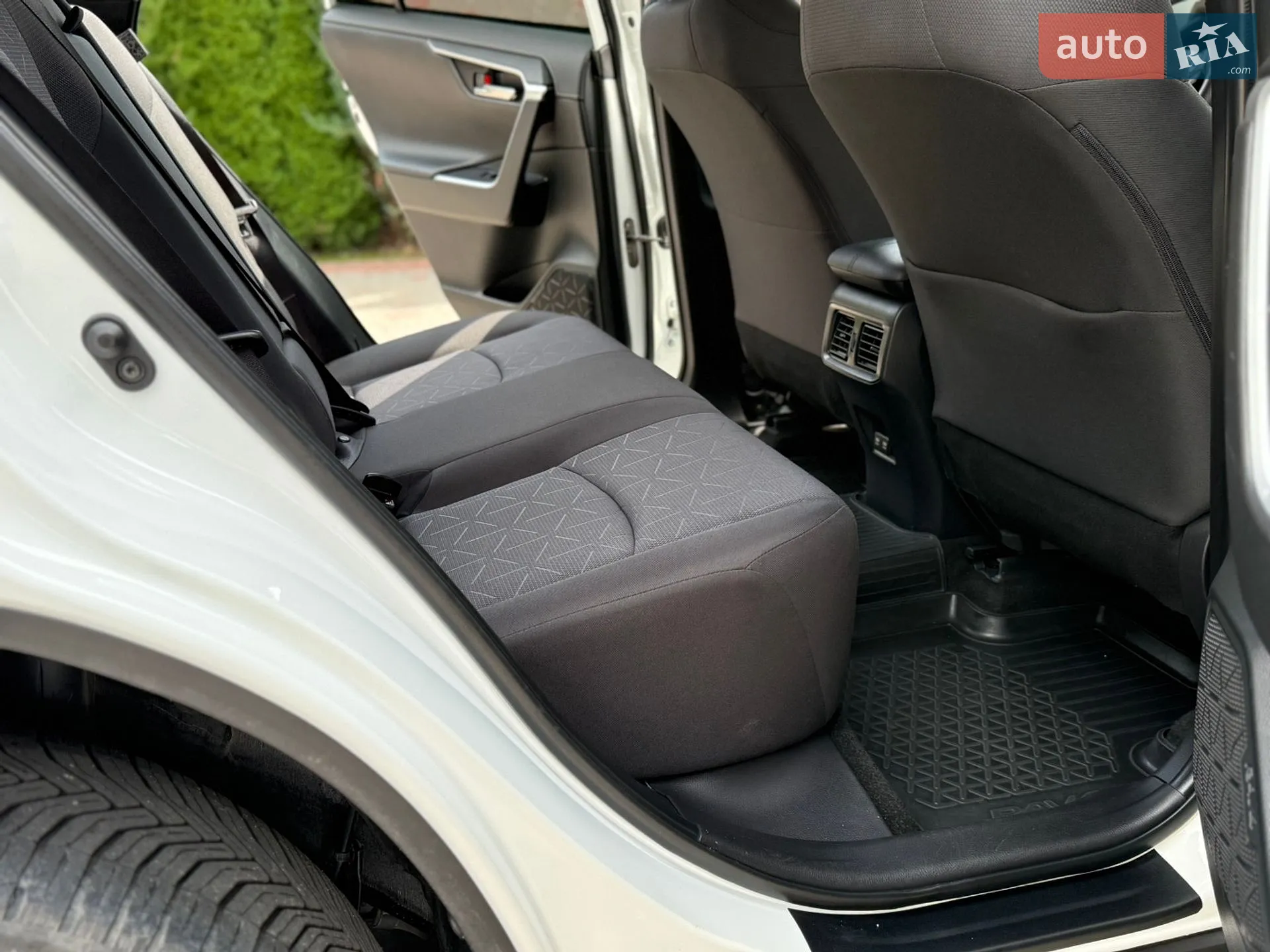 2020 Toyota RAV 4 - мініатюра 47