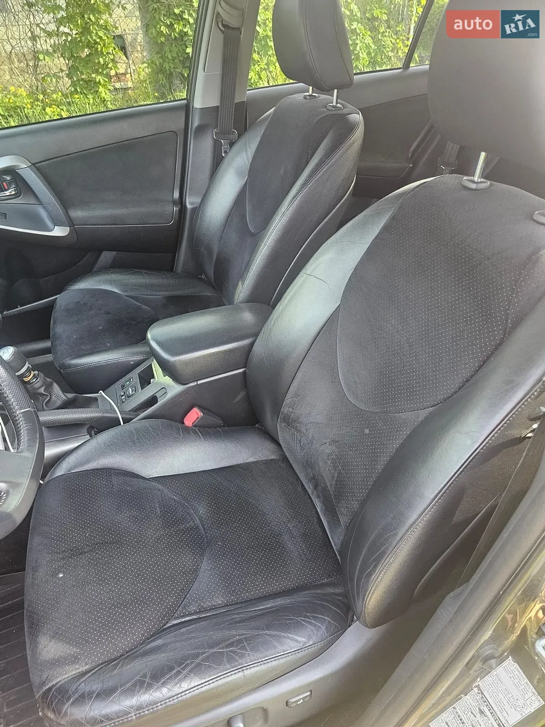 2010 Toyota RAV 4 - мініатюра 8