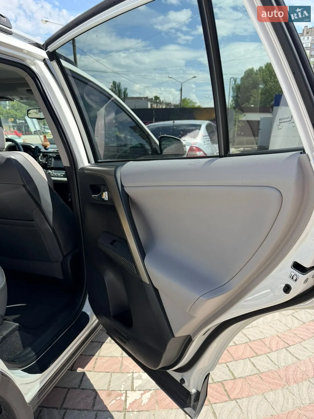 2013 Toyota RAV 4 - мініатюра 7