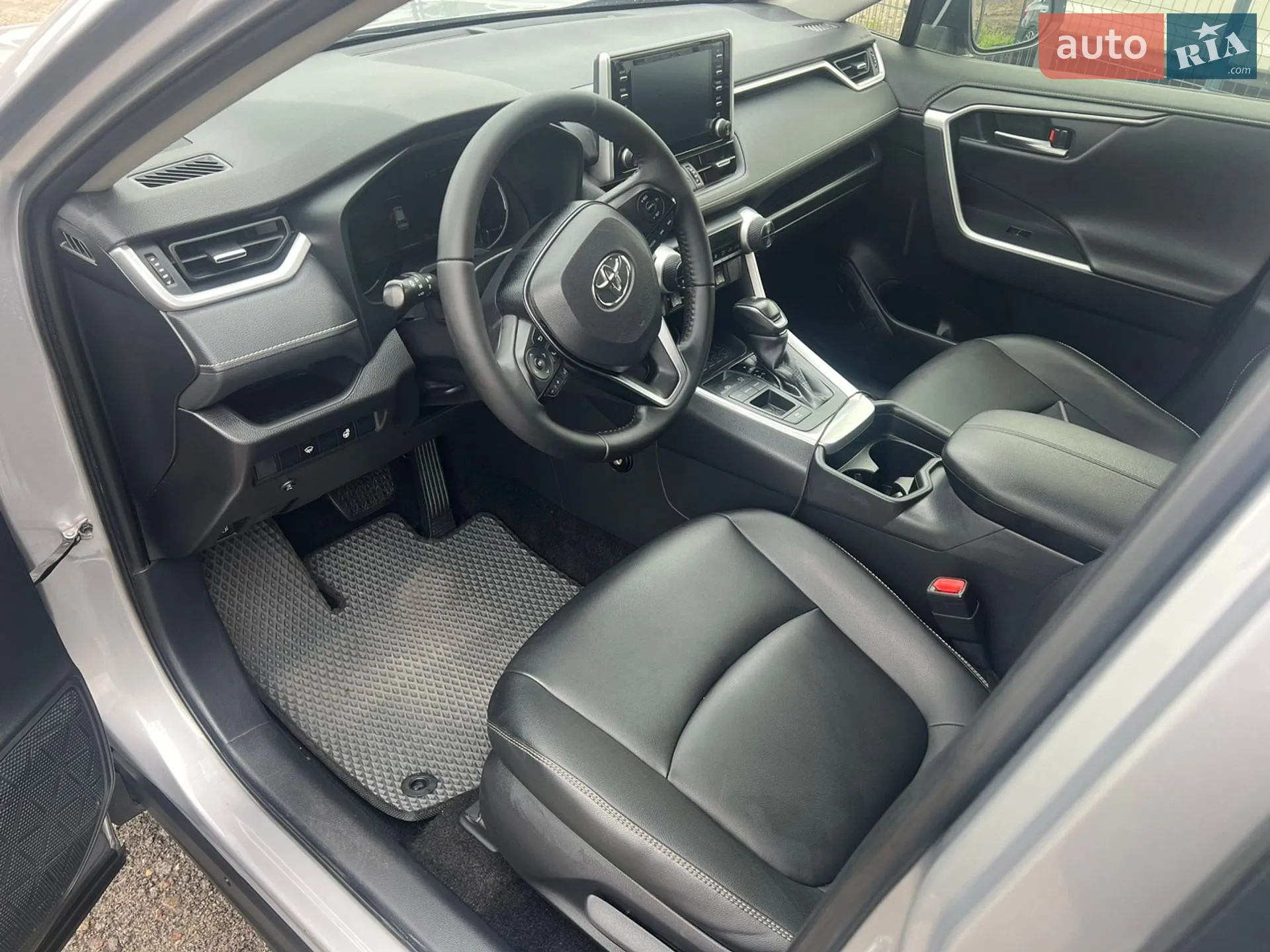2019 Toyota RAV 4 - мініатюра 12