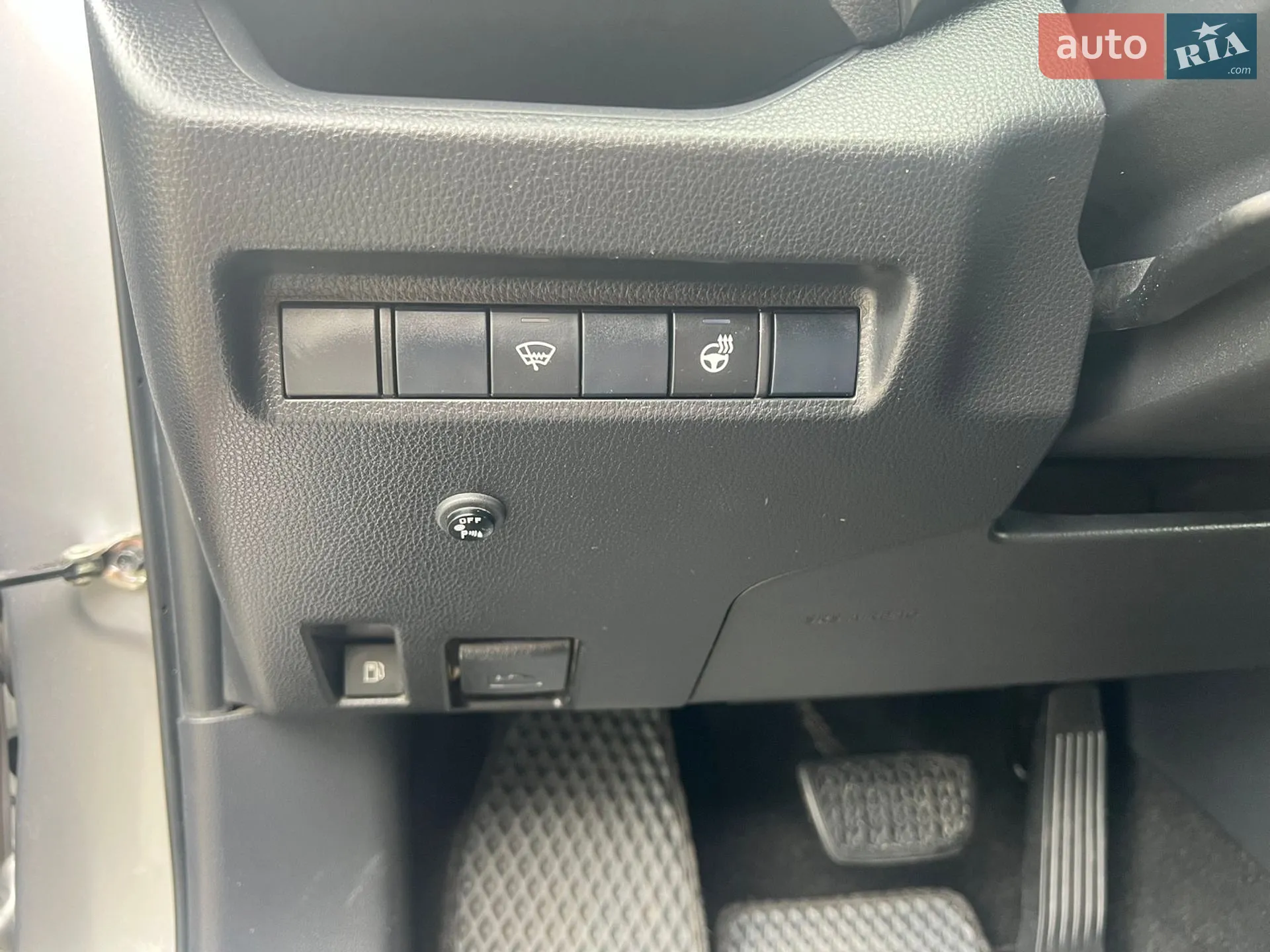 2019 Toyota RAV 4 - мініатюра 25