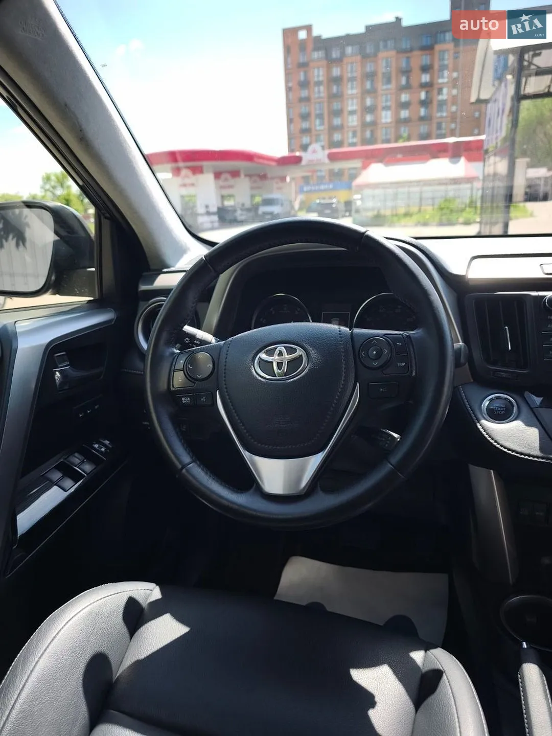 2016 Toyota RAV 4 - мініатюра 8