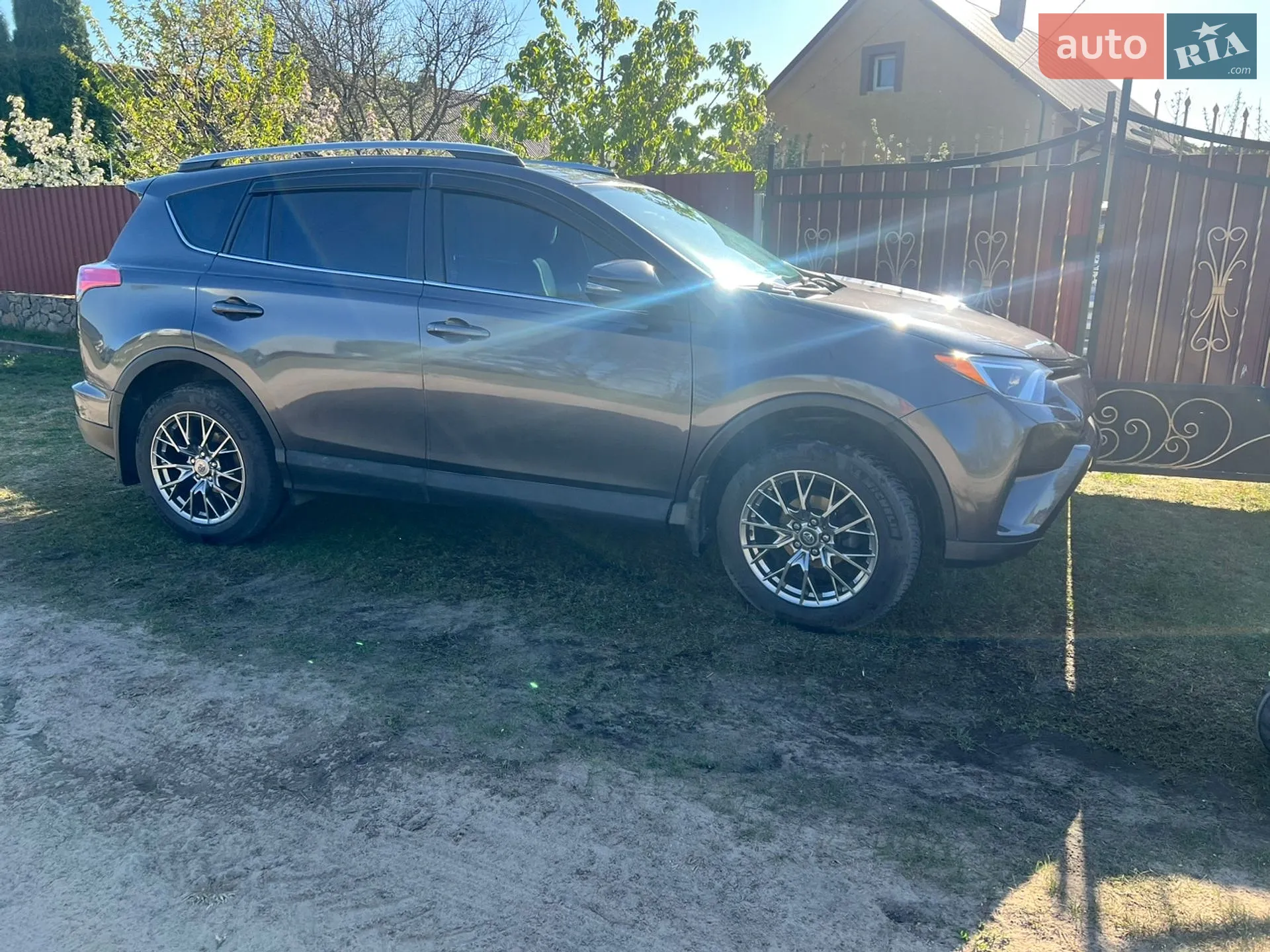 2016 Toyota RAV 4 - мініатюра 11