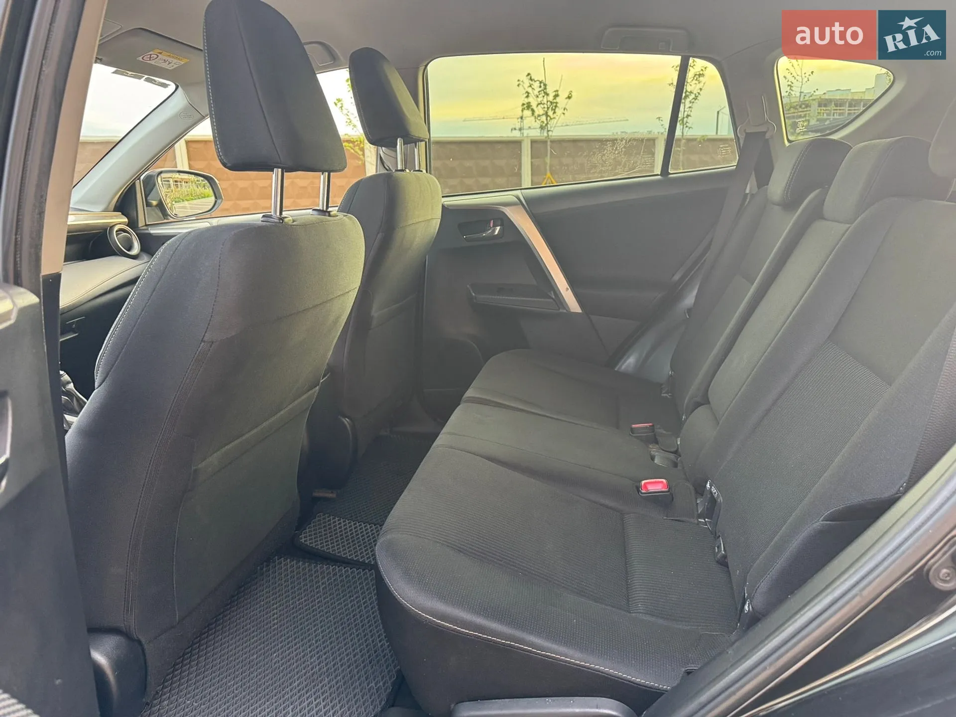 2013 Toyota RAV 4 - мініатюра 15
