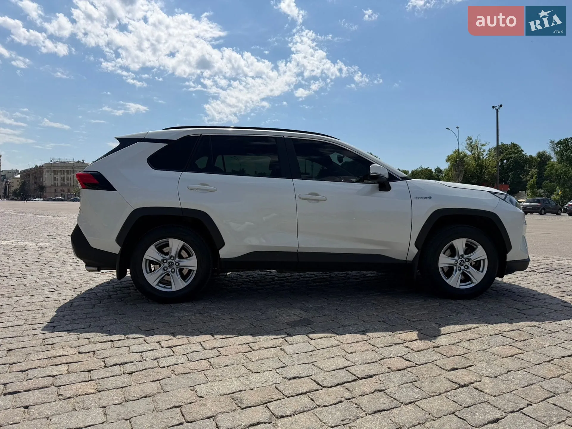 2019 Toyota RAV 4 - мініатюра 9