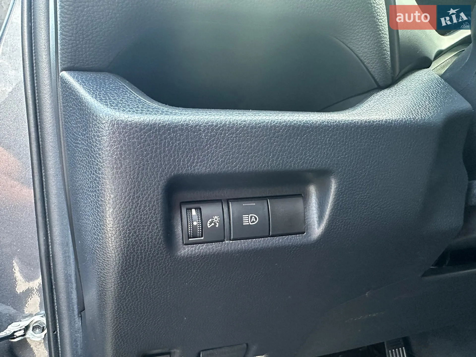 2020 Toyota RAV 4 - мініатюра 14