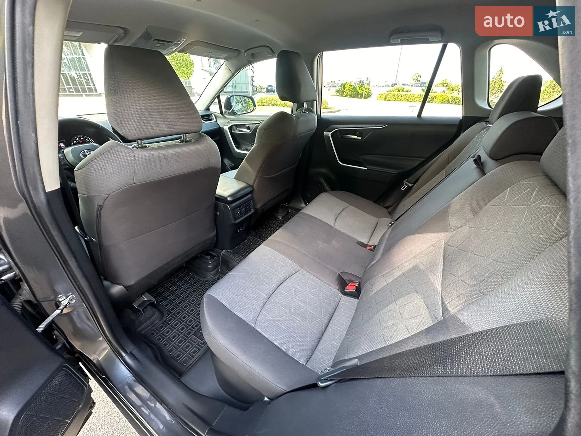 2020 Toyota RAV 4 - мініатюра 30