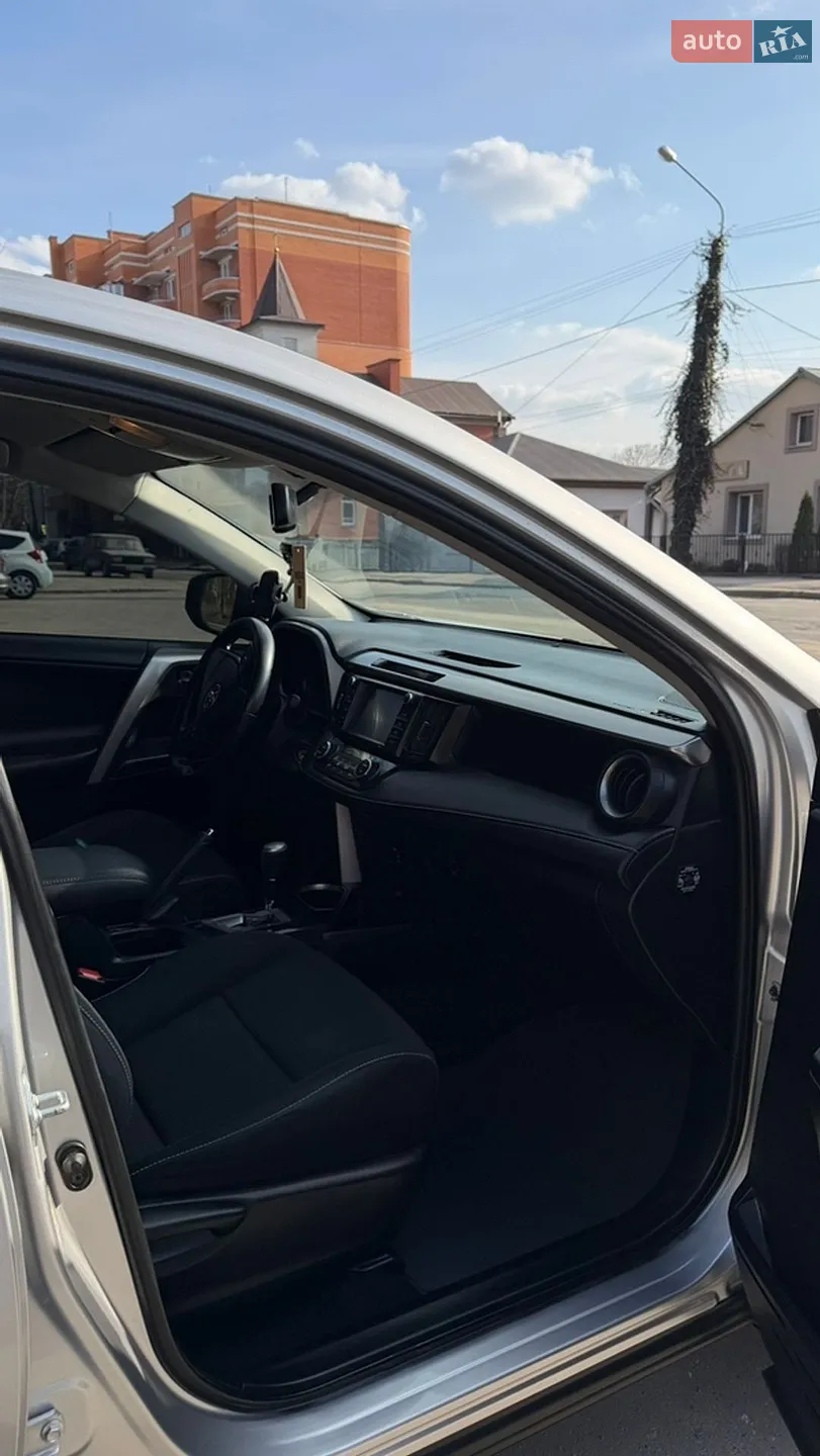 2015 Toyota RAV 4 - мініатюра 14