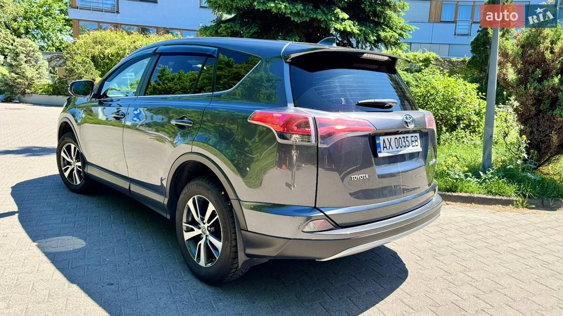2017 Toyota RAV 4 - мініатюра 3