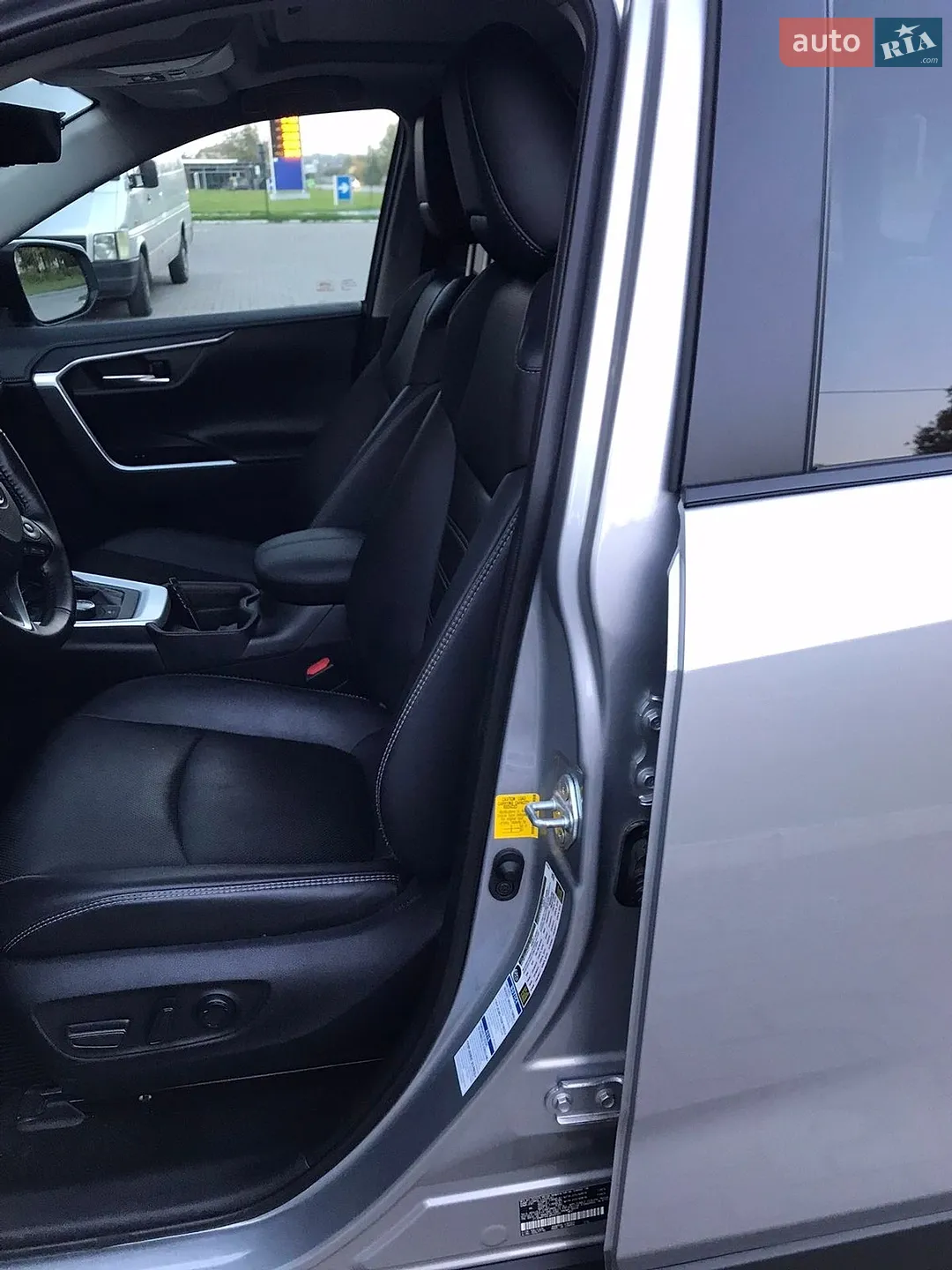 2019 Toyota RAV 4 - мініатюра 22