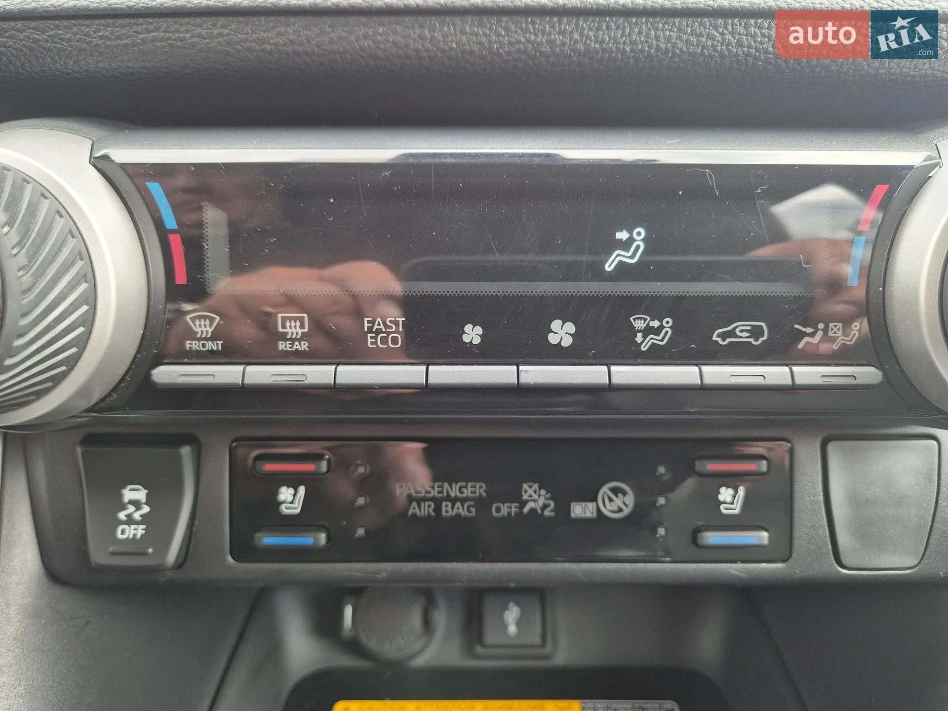 2021 Toyota RAV 4 - мініатюра 16