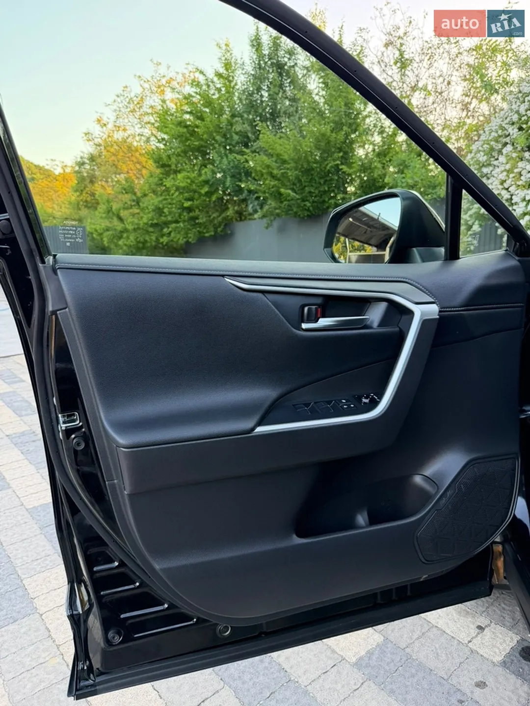 2020 Toyota RAV 4 - мініатюра 19