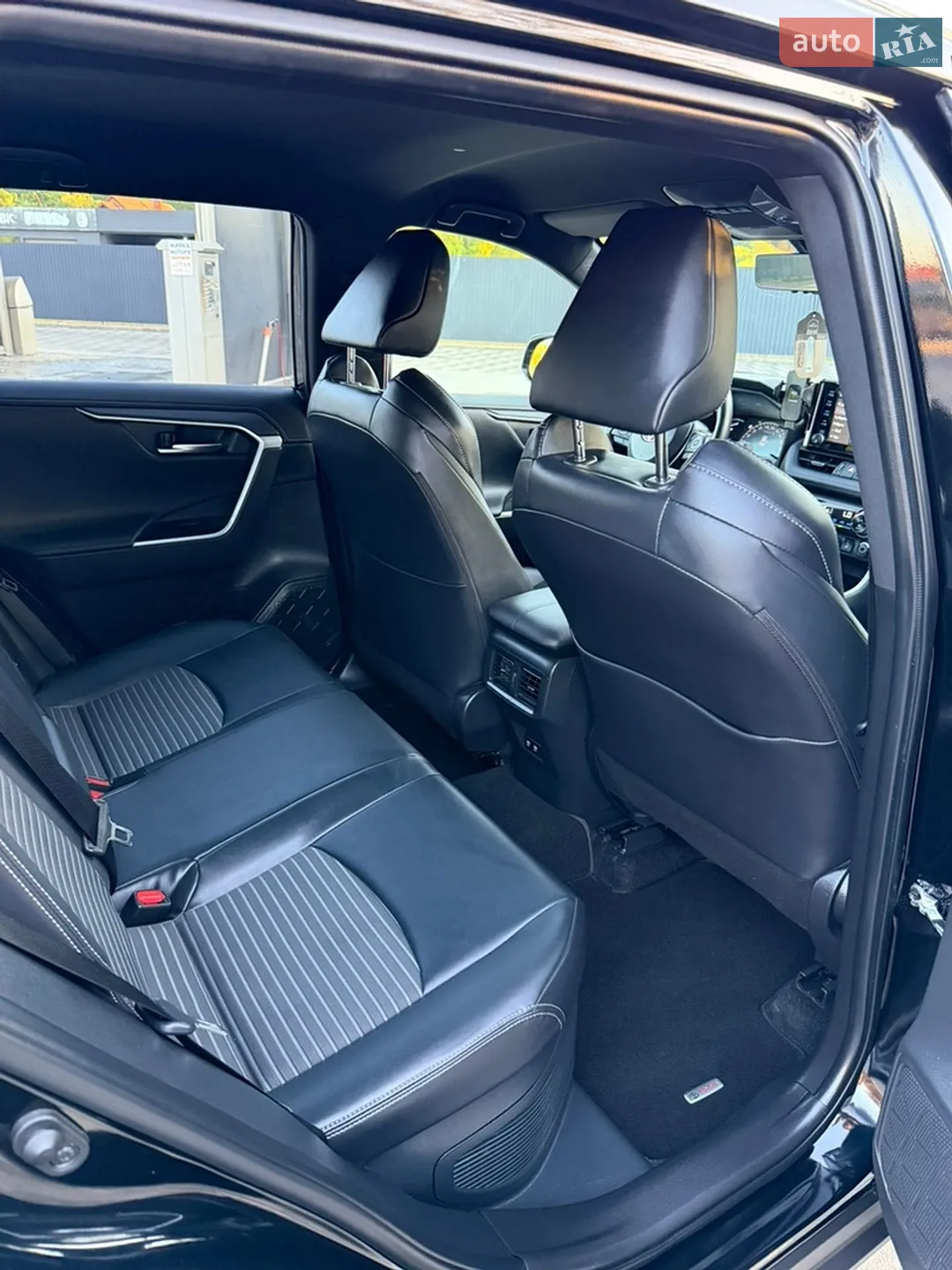 2020 Toyota RAV 4 - мініатюра 24