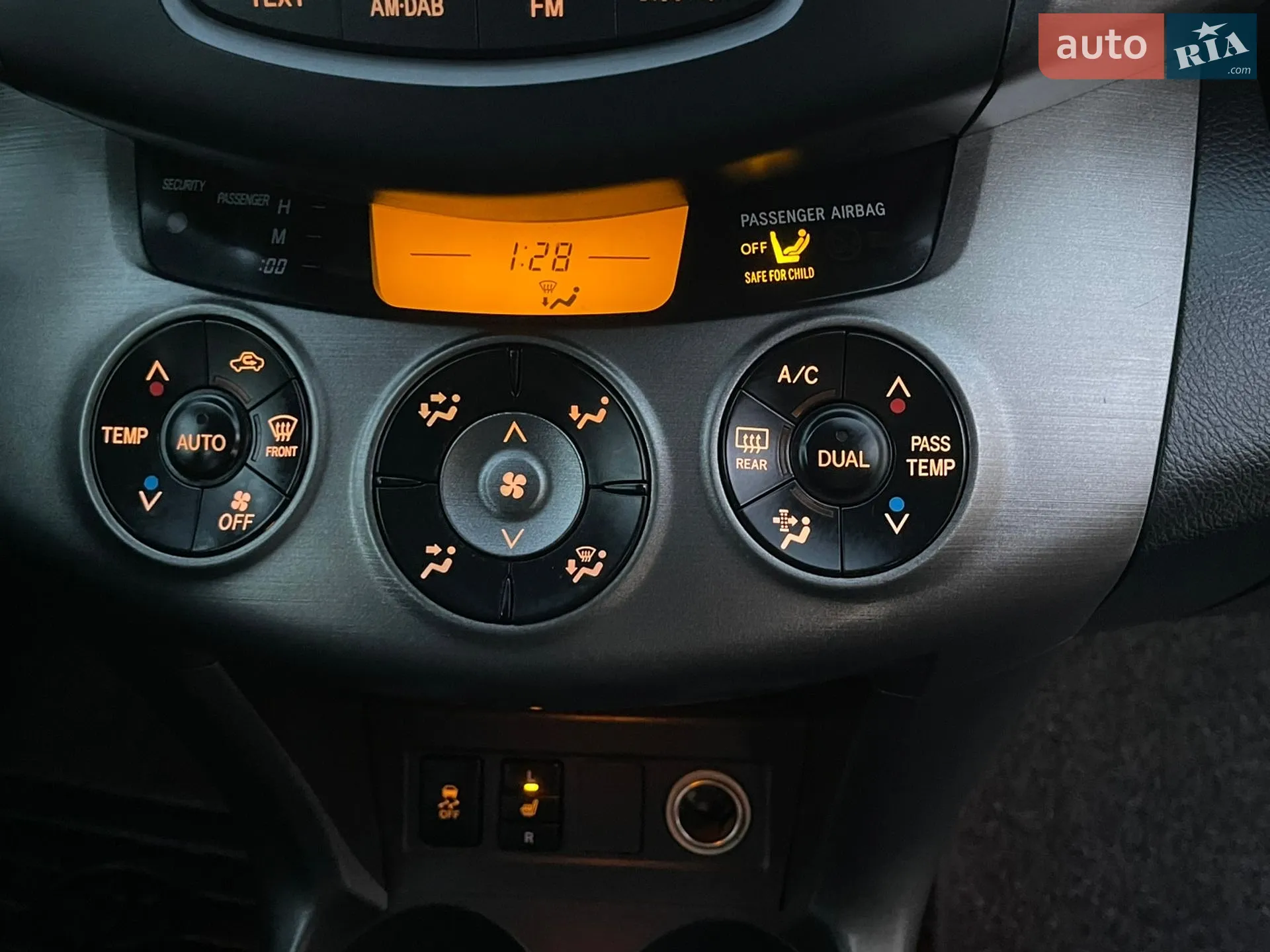2010 Toyota RAV 4 - мініатюра 9