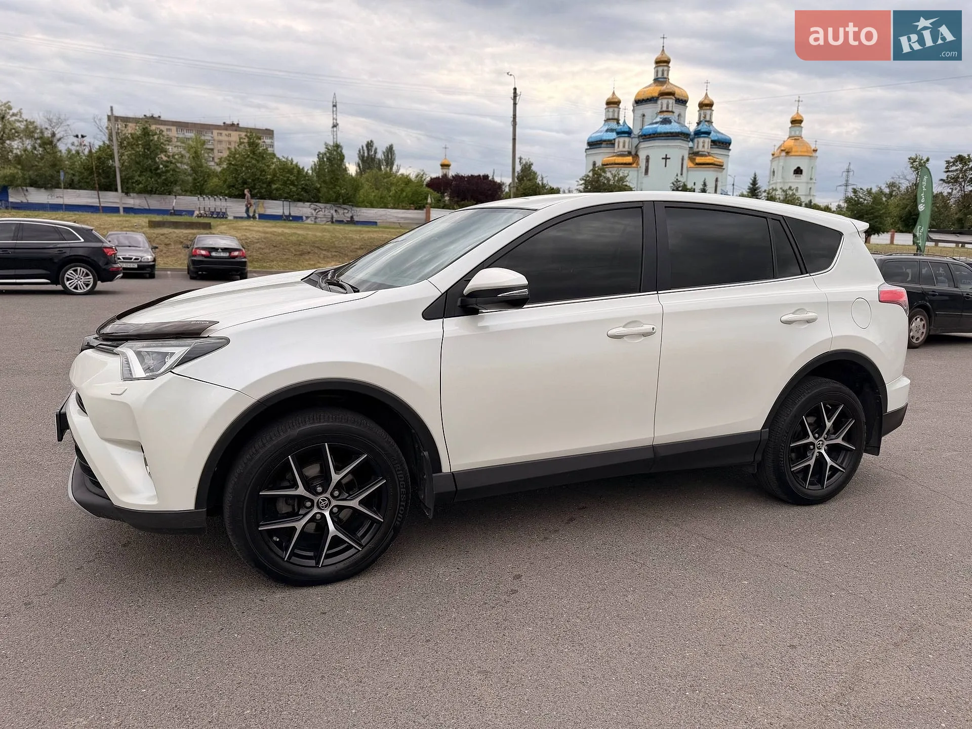 2017 Toyota RAV 4 - мініатюра 12