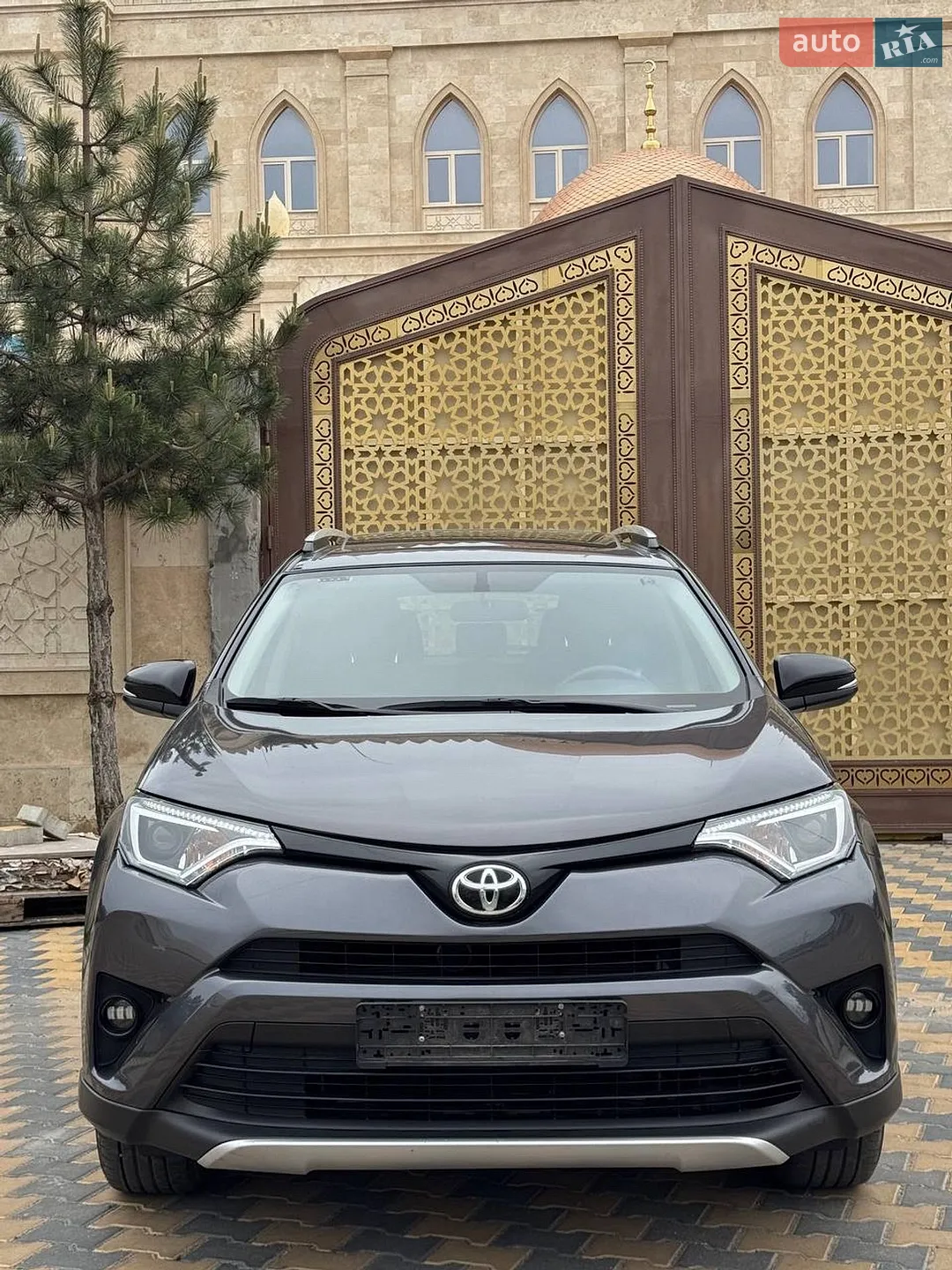 2016 Toyota RAV 4 - мініатюра 2