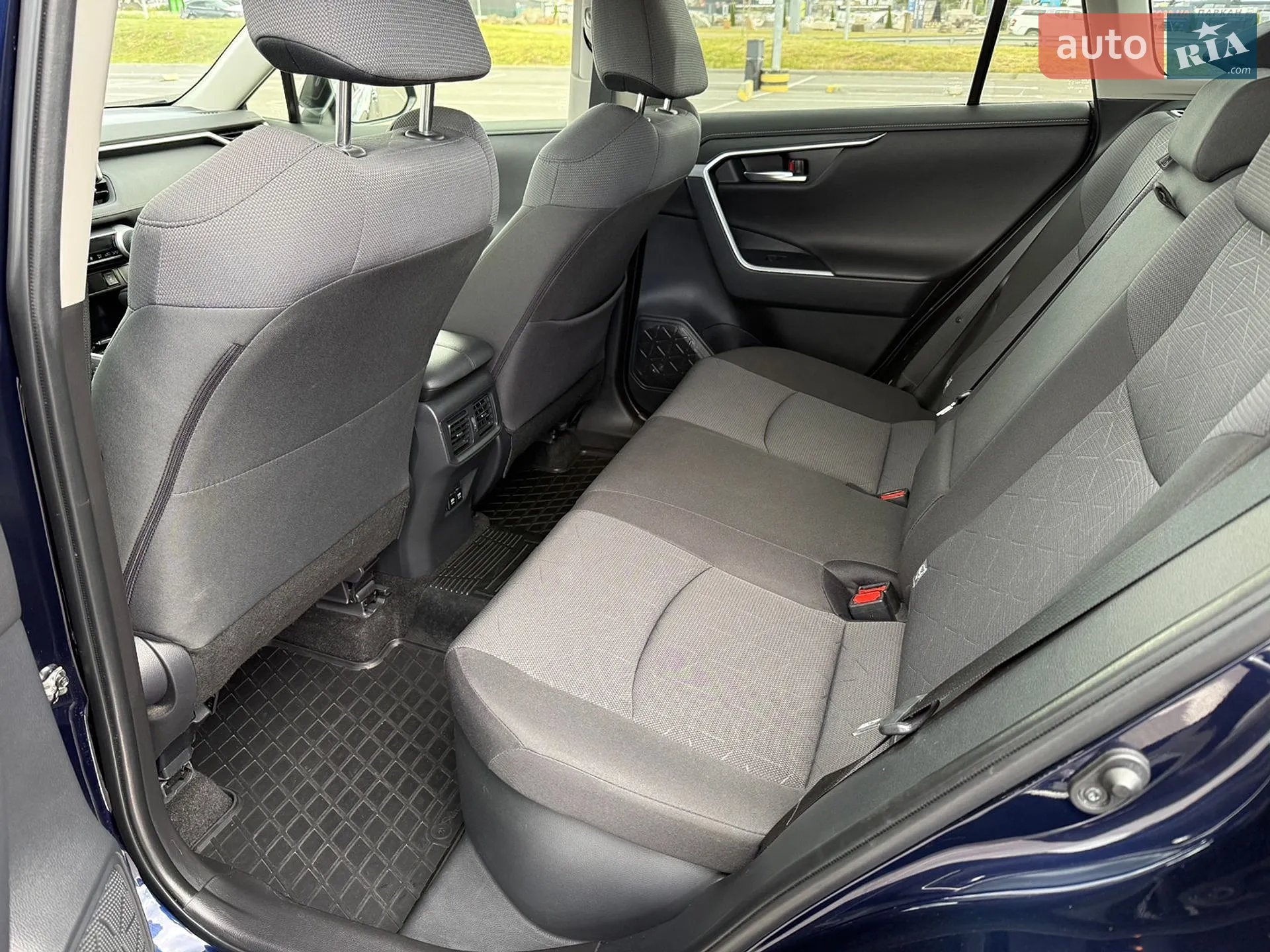 2019 Toyota RAV 4 - мініатюра 16