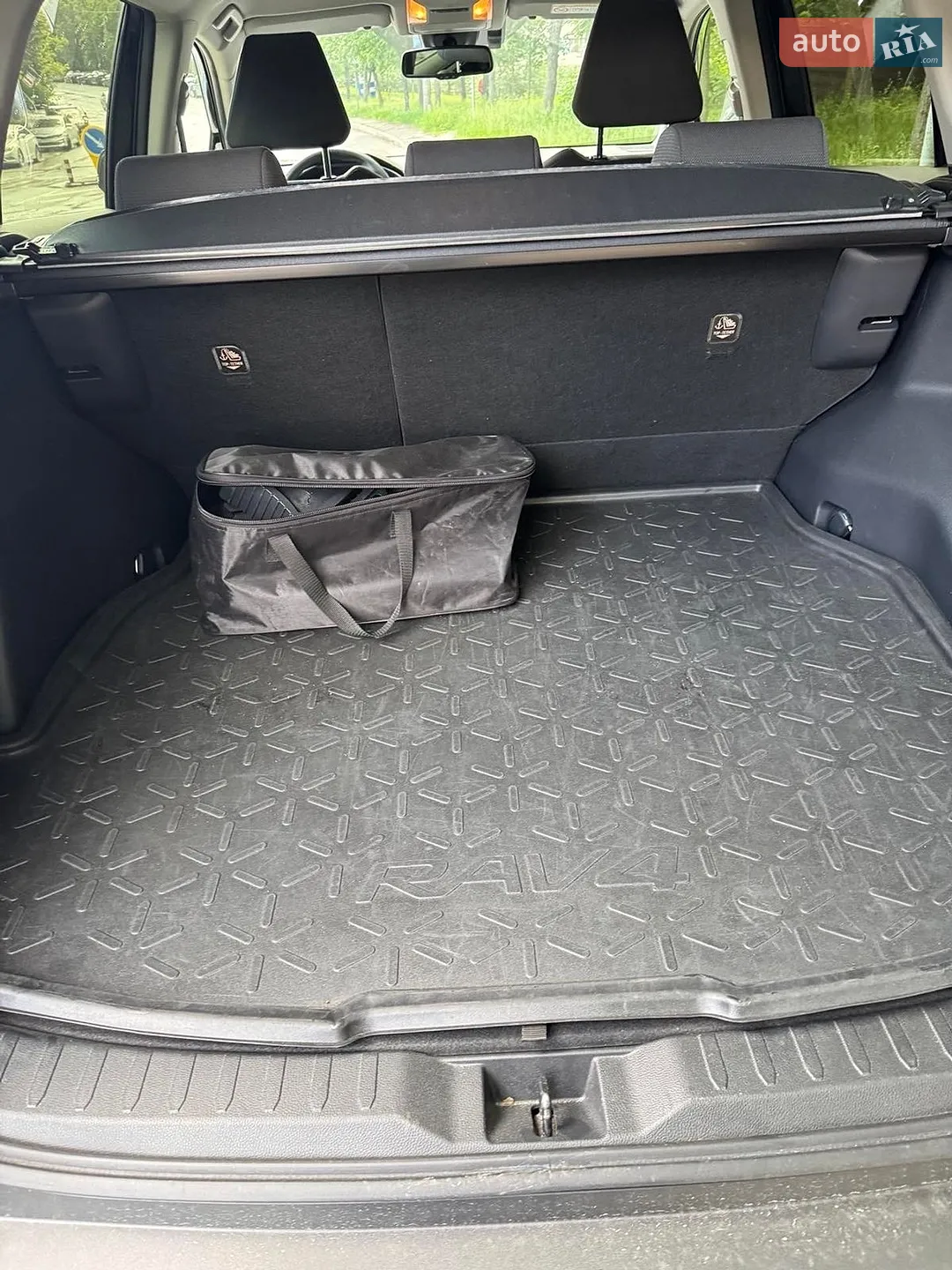 2021 Toyota RAV 4 - мініатюра 10
