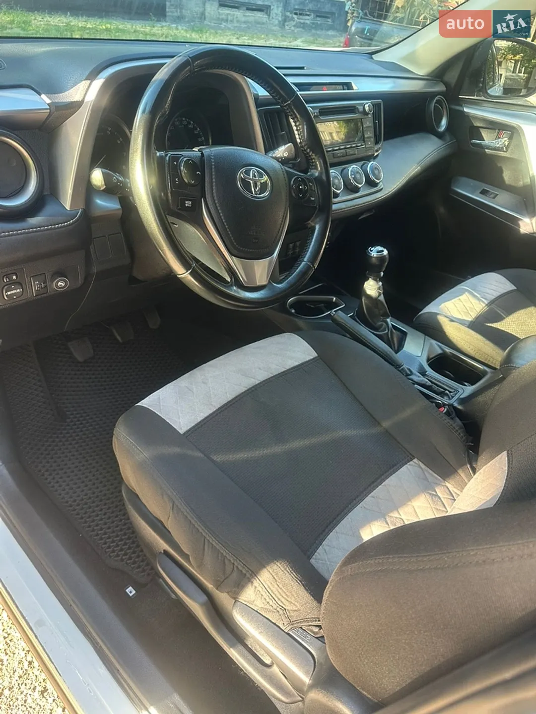 2018 Toyota RAV 4 - мініатюра 13