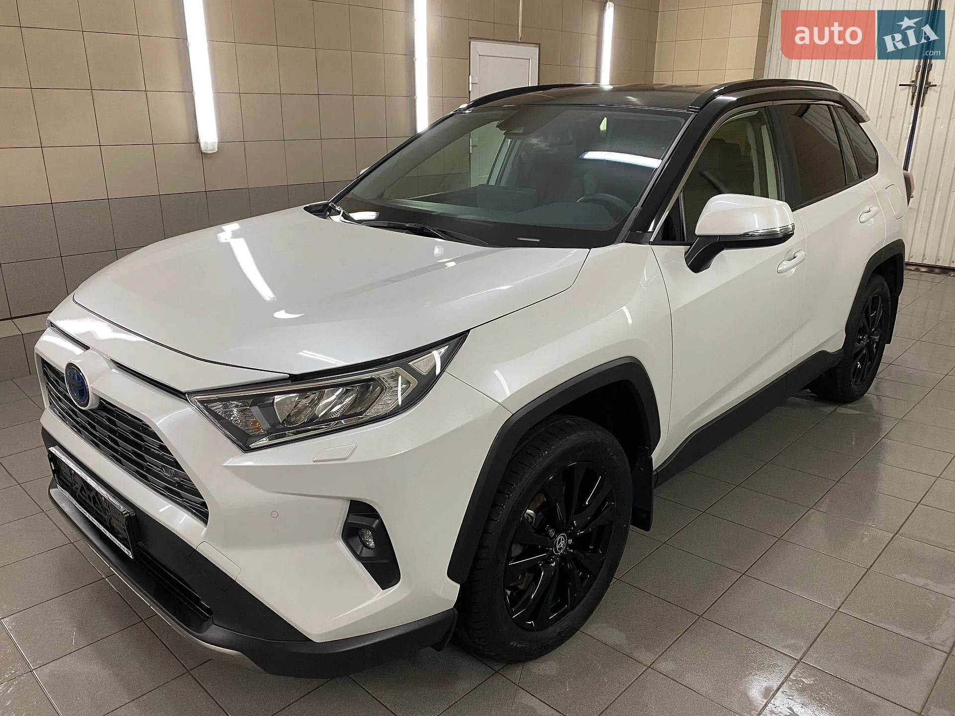 2023 Toyota RAV 4 - фото 1