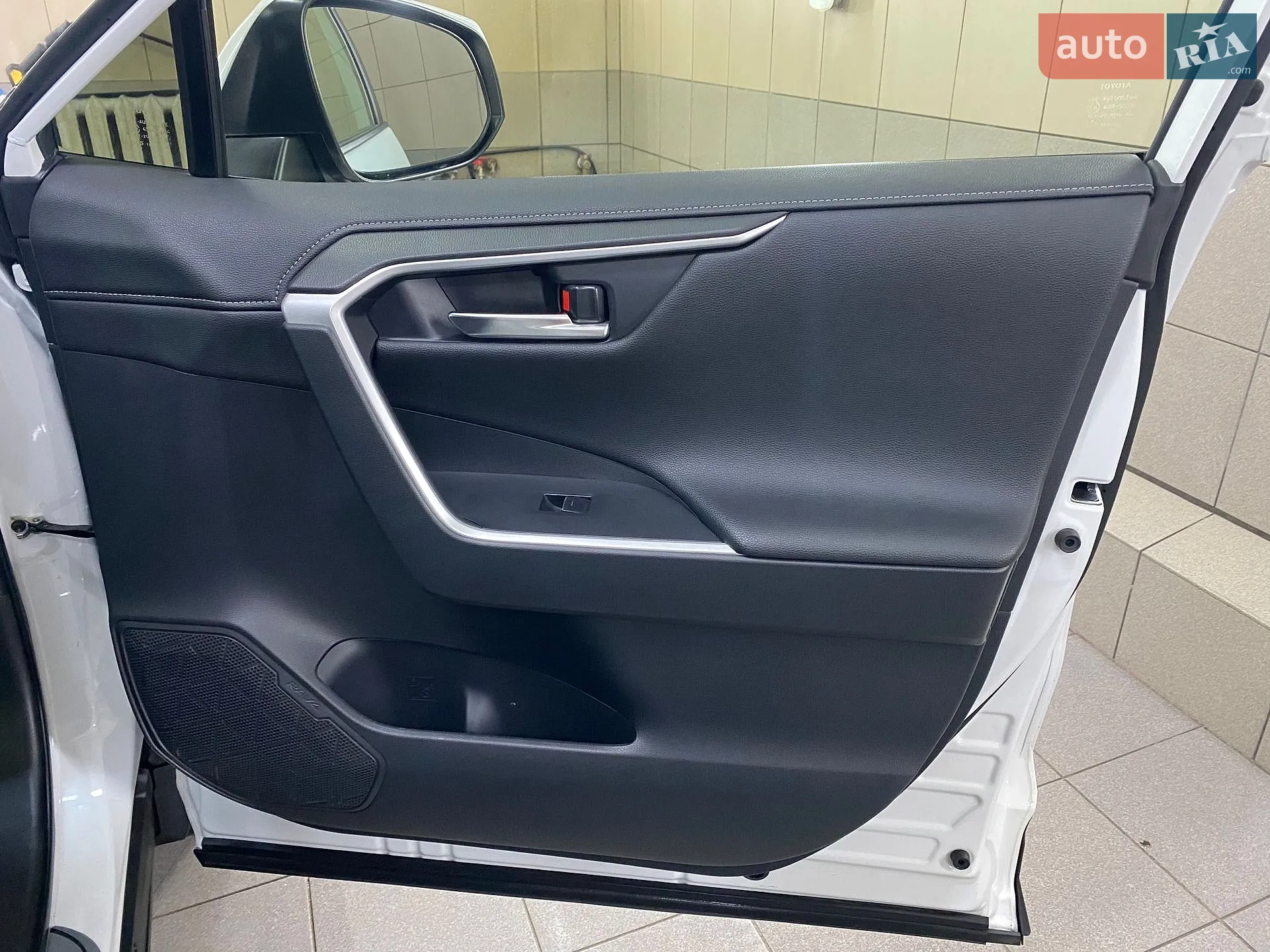 2023 Toyota RAV 4 - мініатюра 26