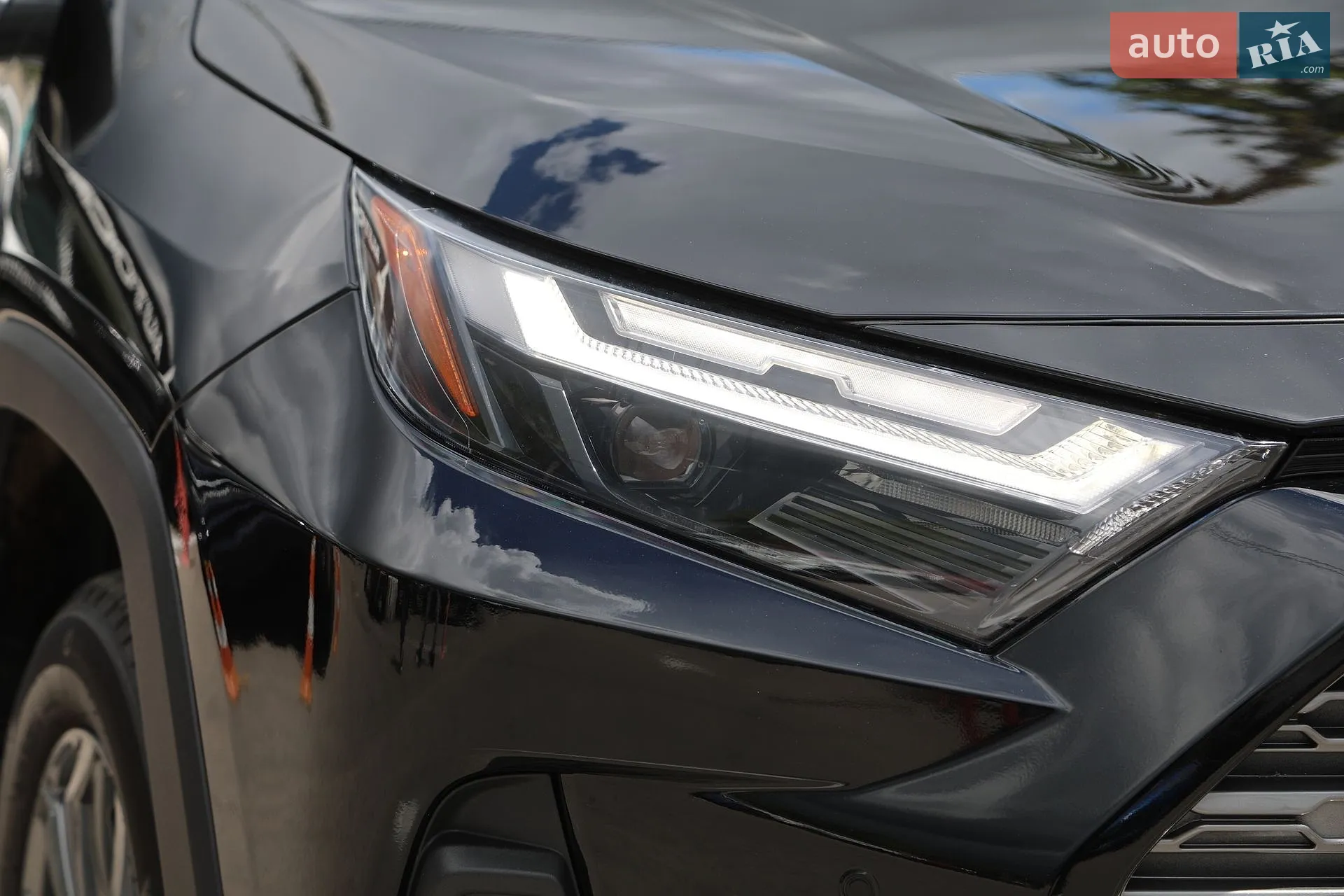 2022 Toyota RAV 4 - мініатюра 5