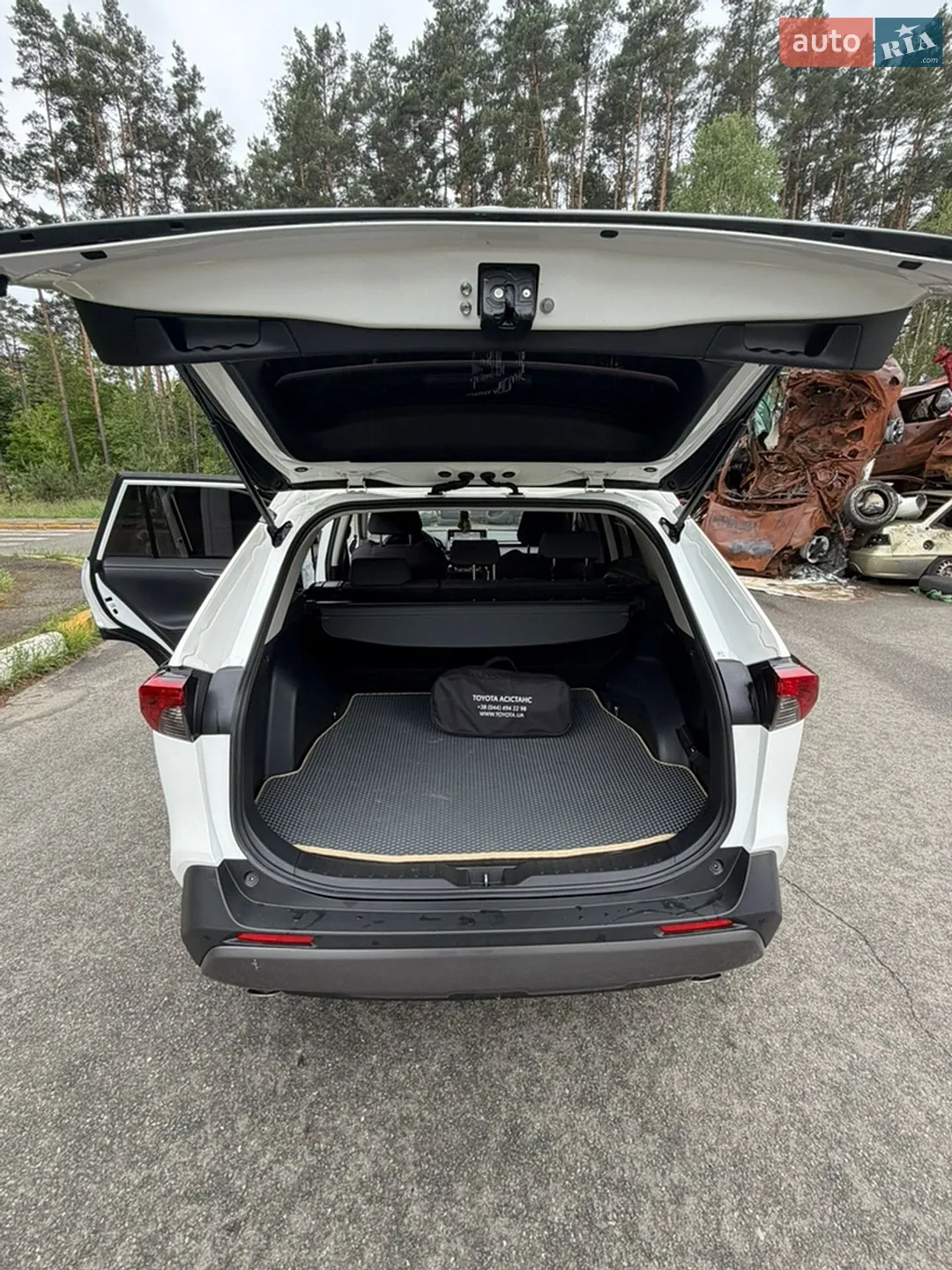 2021 Toyota RAV 4 - мініатюра 12