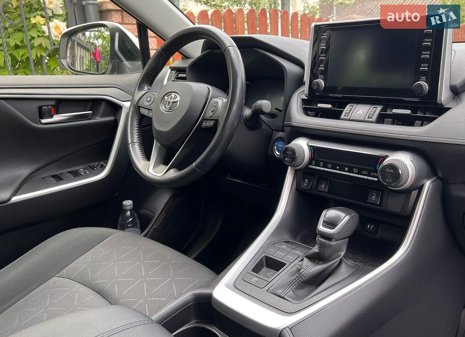 2018 Toyota RAV 4 - мініатюра 10