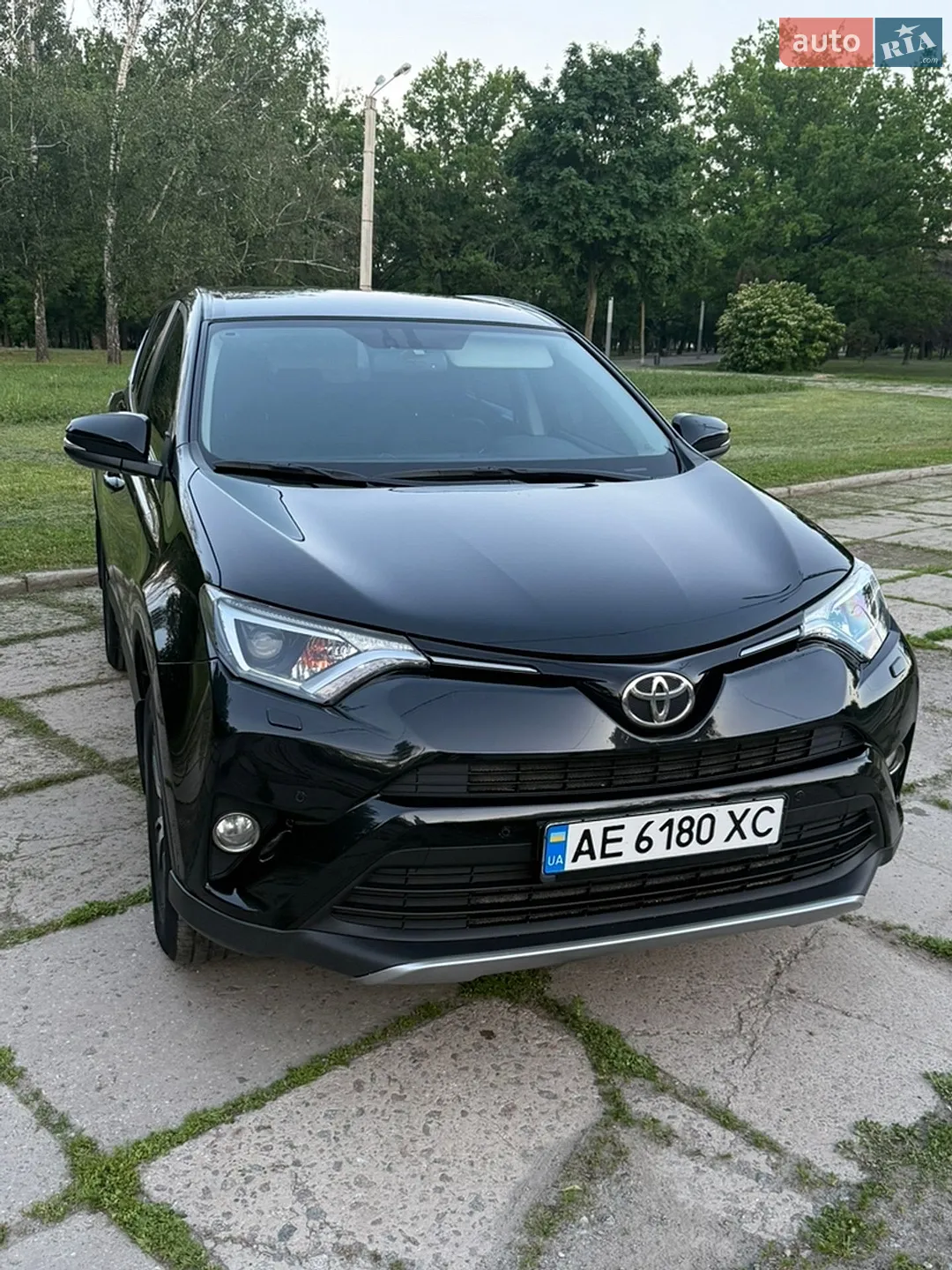 2017 Toyota RAV 4 - мініатюра 16