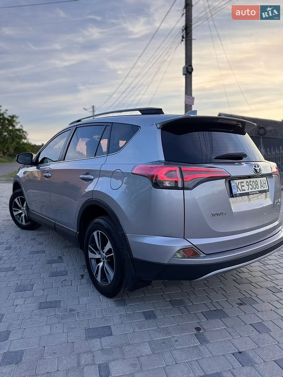 2017 Toyota RAV 4 - мініатюра 5
