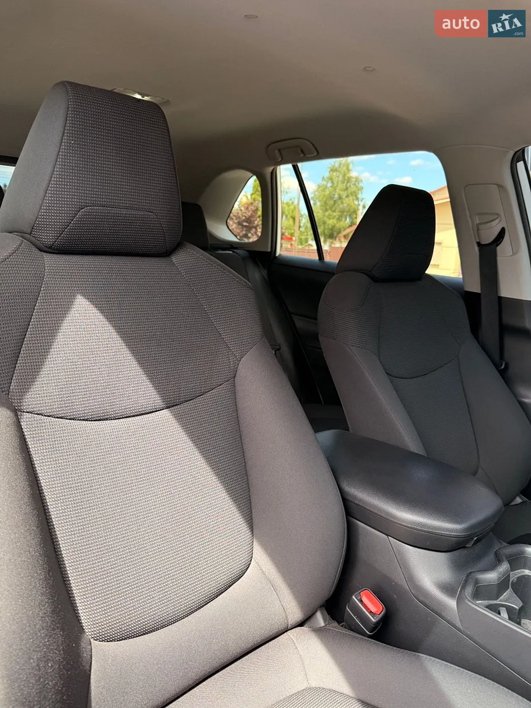 2019 Toyota RAV 4 - мініатюра 13