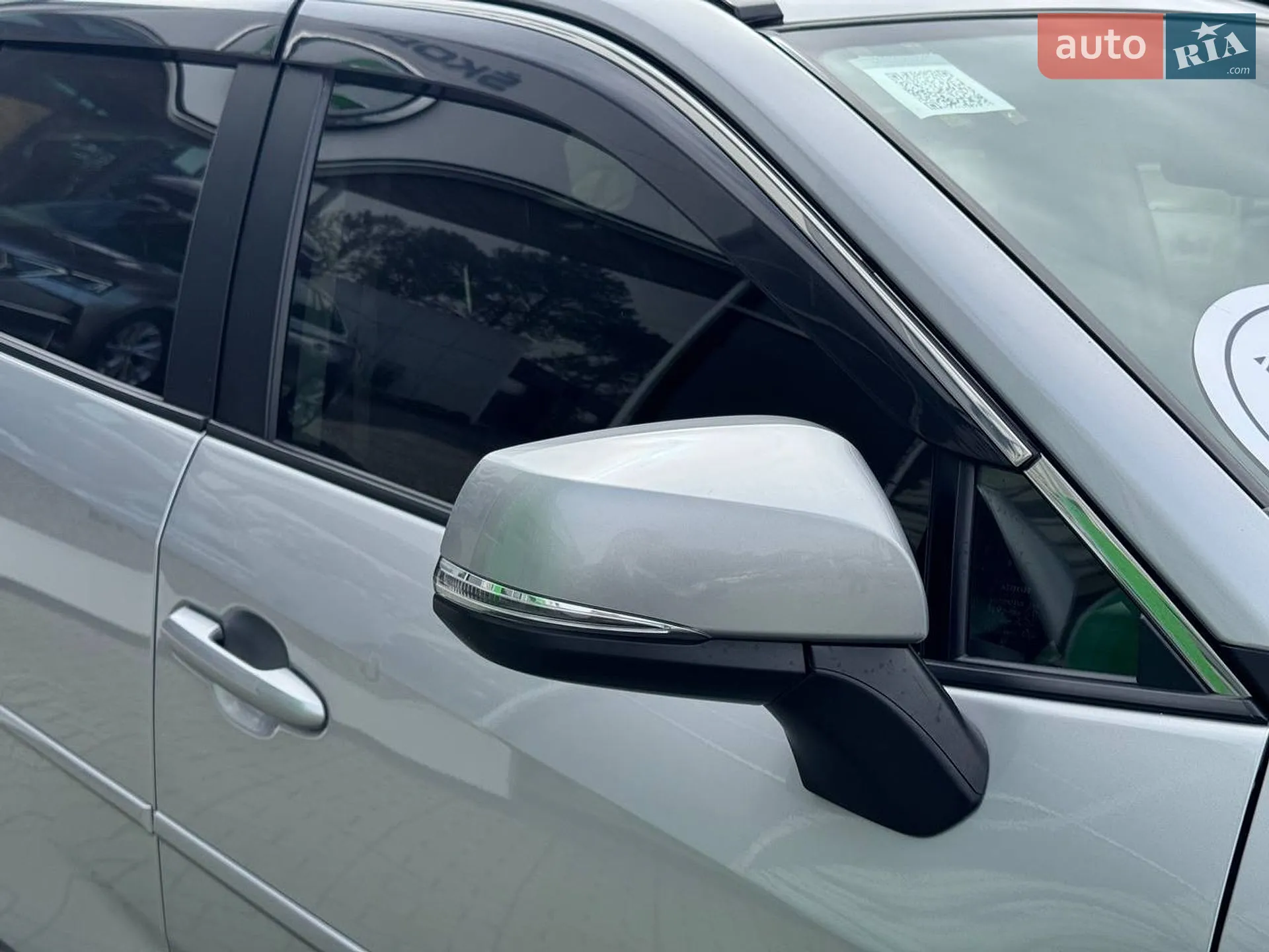2019 Toyota RAV 4 - мініатюра 16